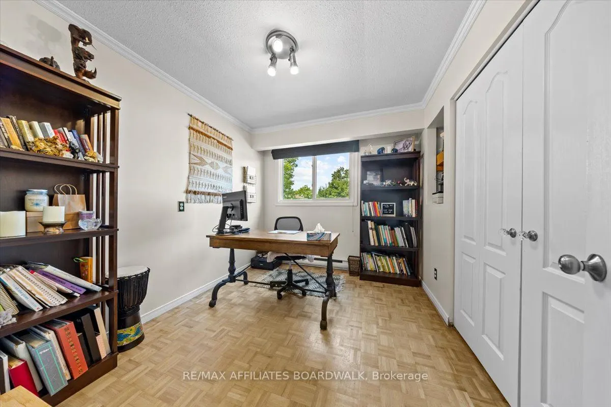 16 Coolbrook Crescent