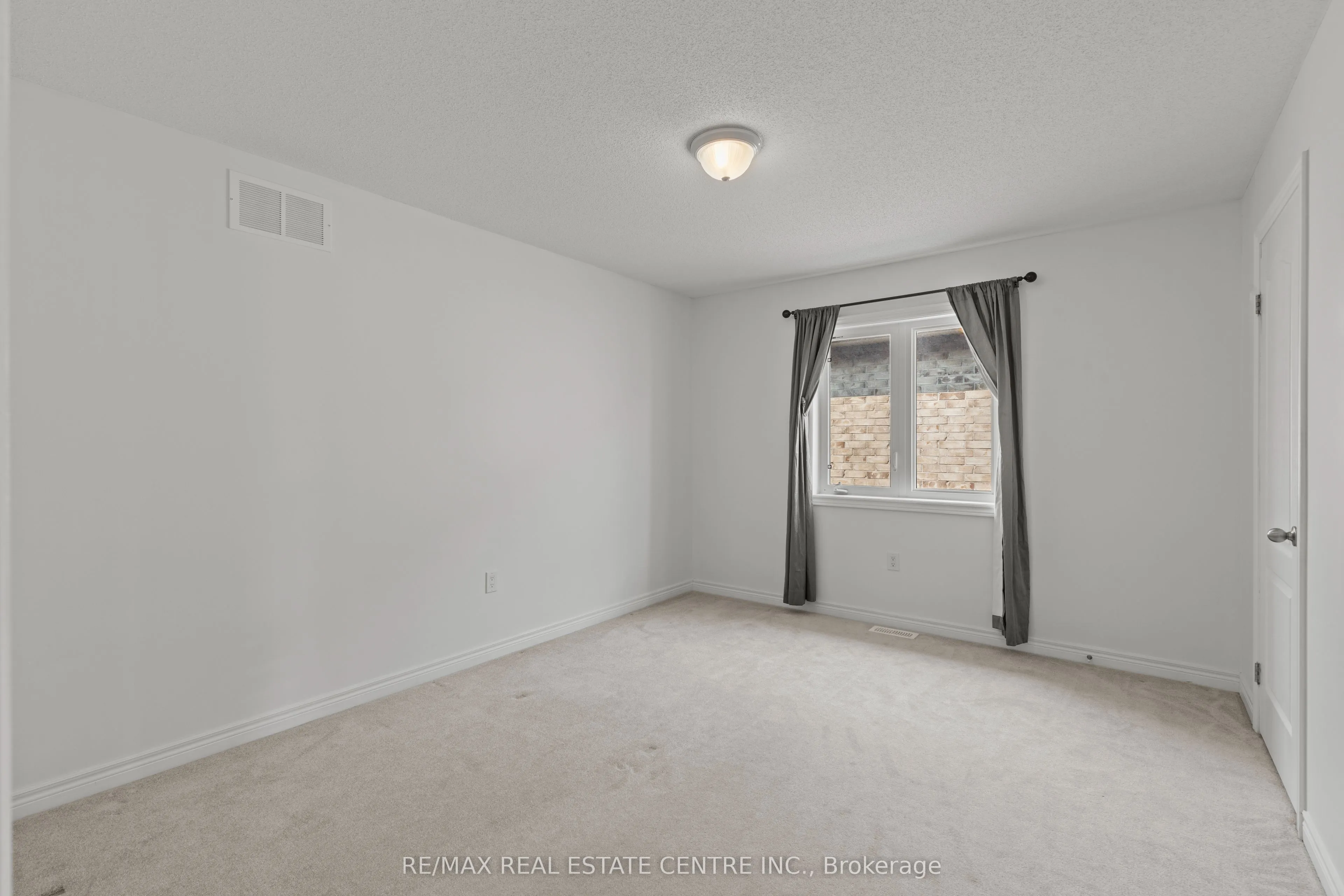 135 Raymond Road