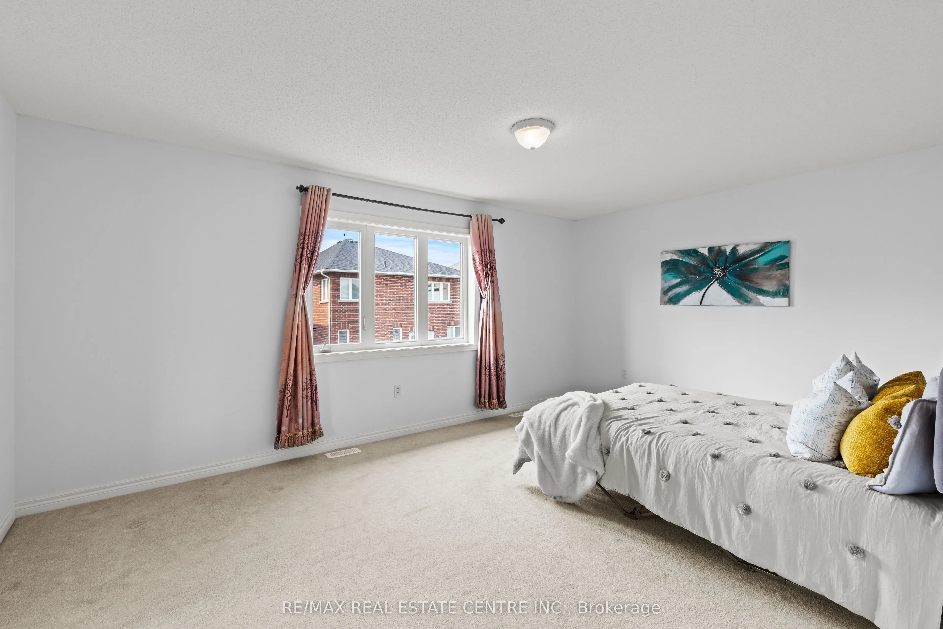 135 Raymond Road
