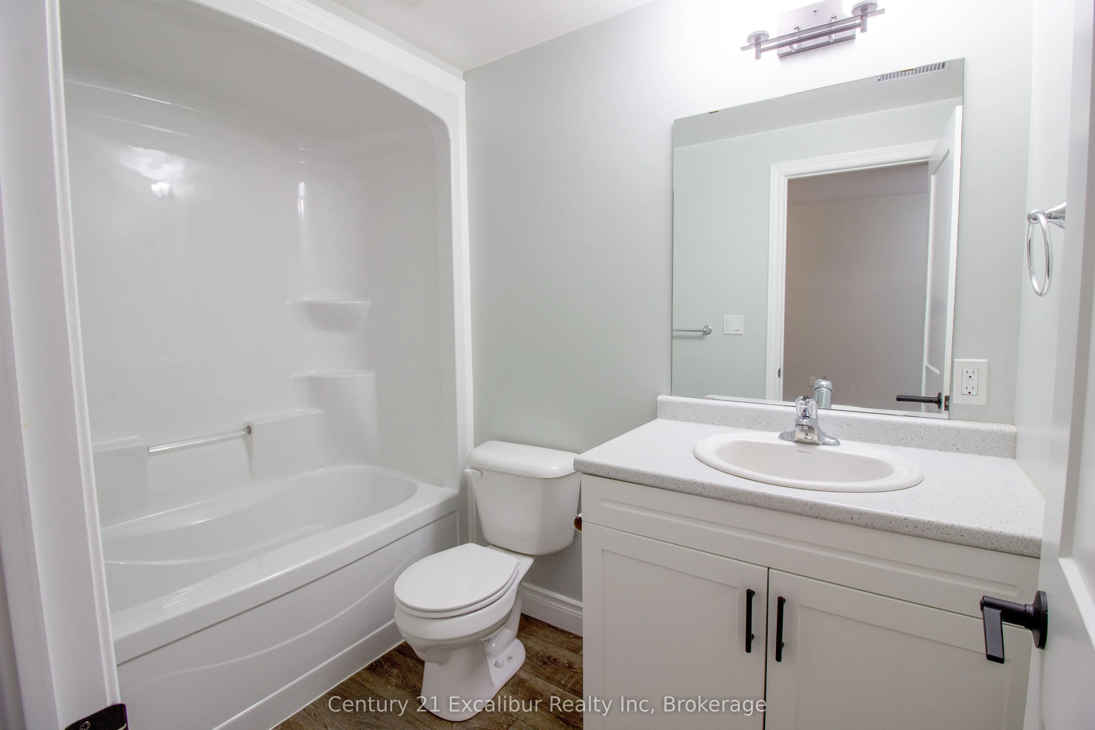 360 Queen Street E, #5A