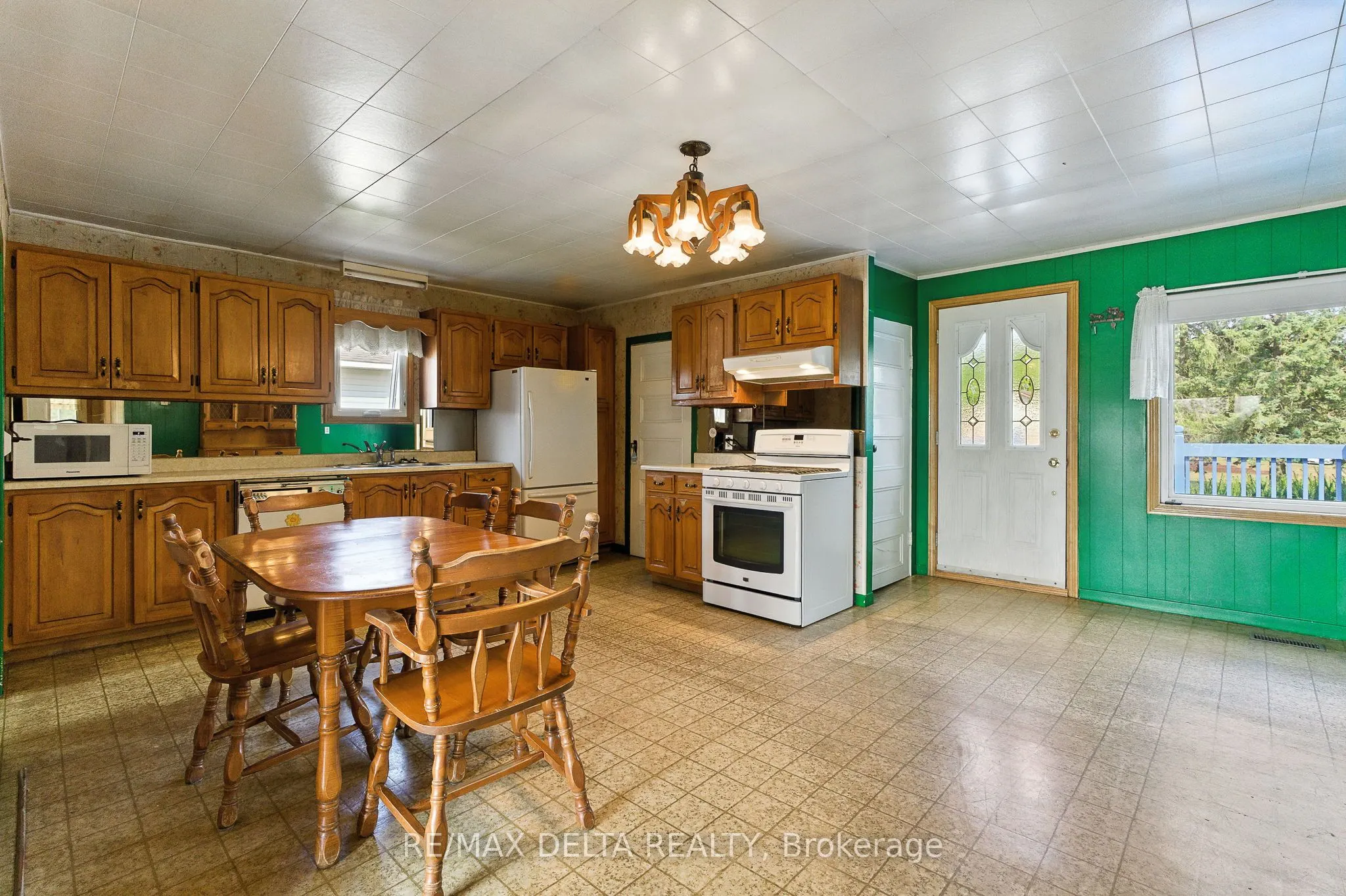 3560 Drouin Road