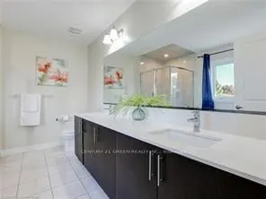 4 Slater Street