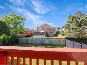 4 Slater Street