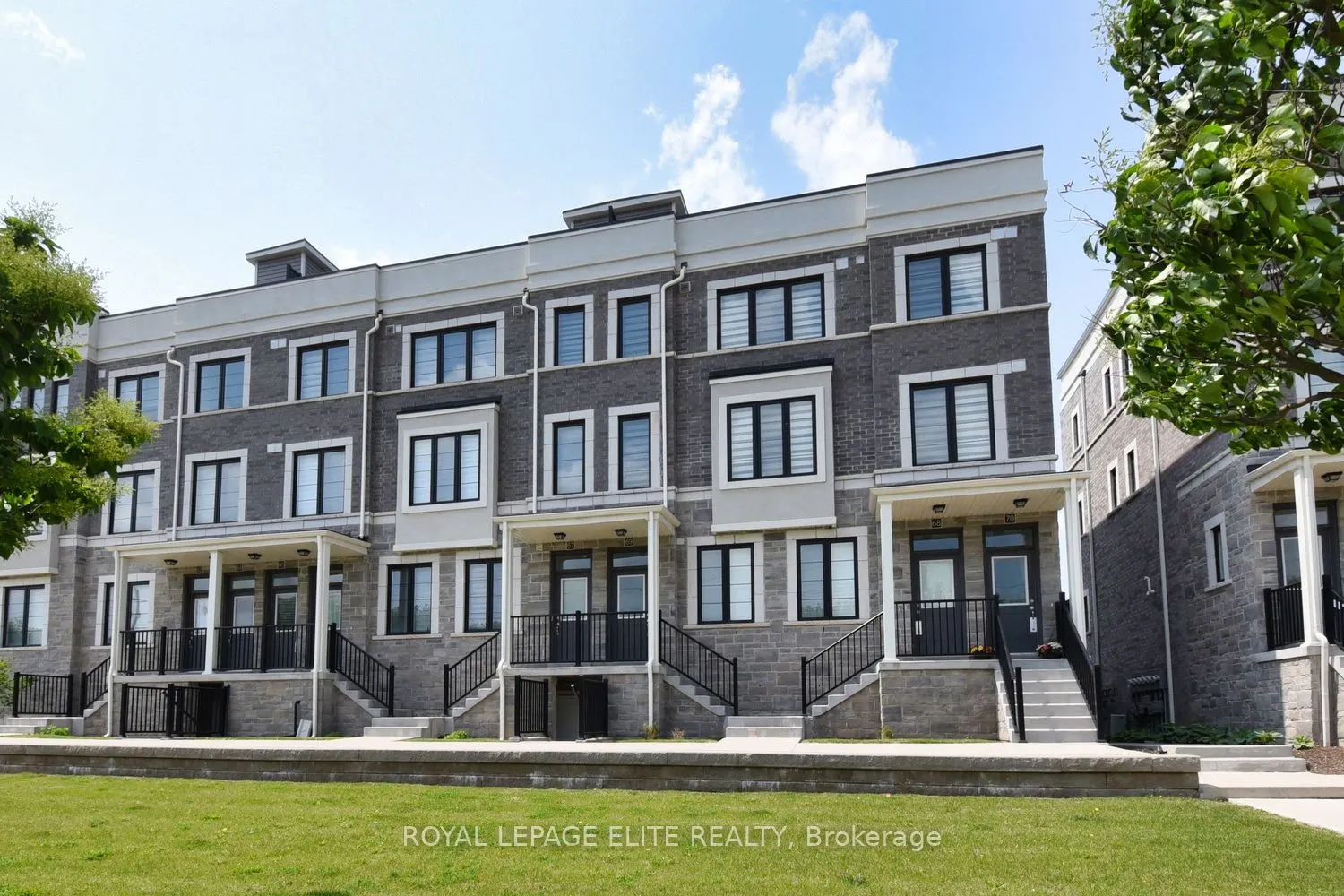 383 DUNDAS Street E, #69