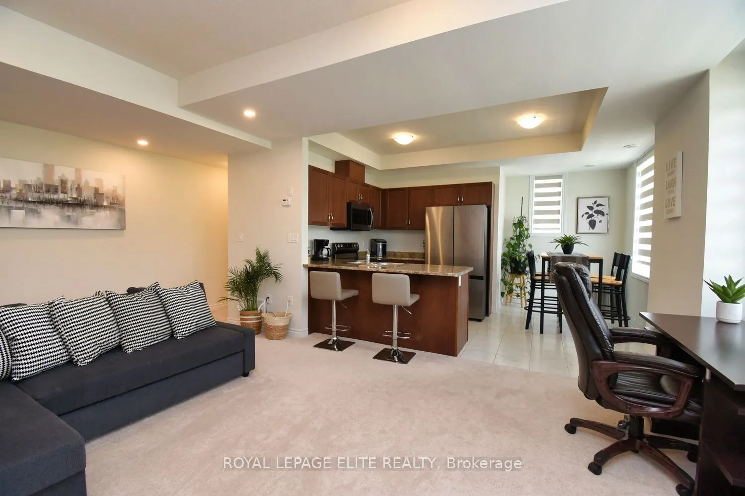 383 DUNDAS Street E, #69