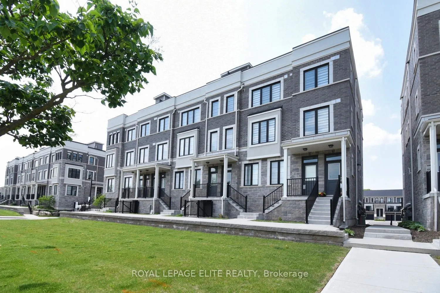 383 DUNDAS Street E, #69
