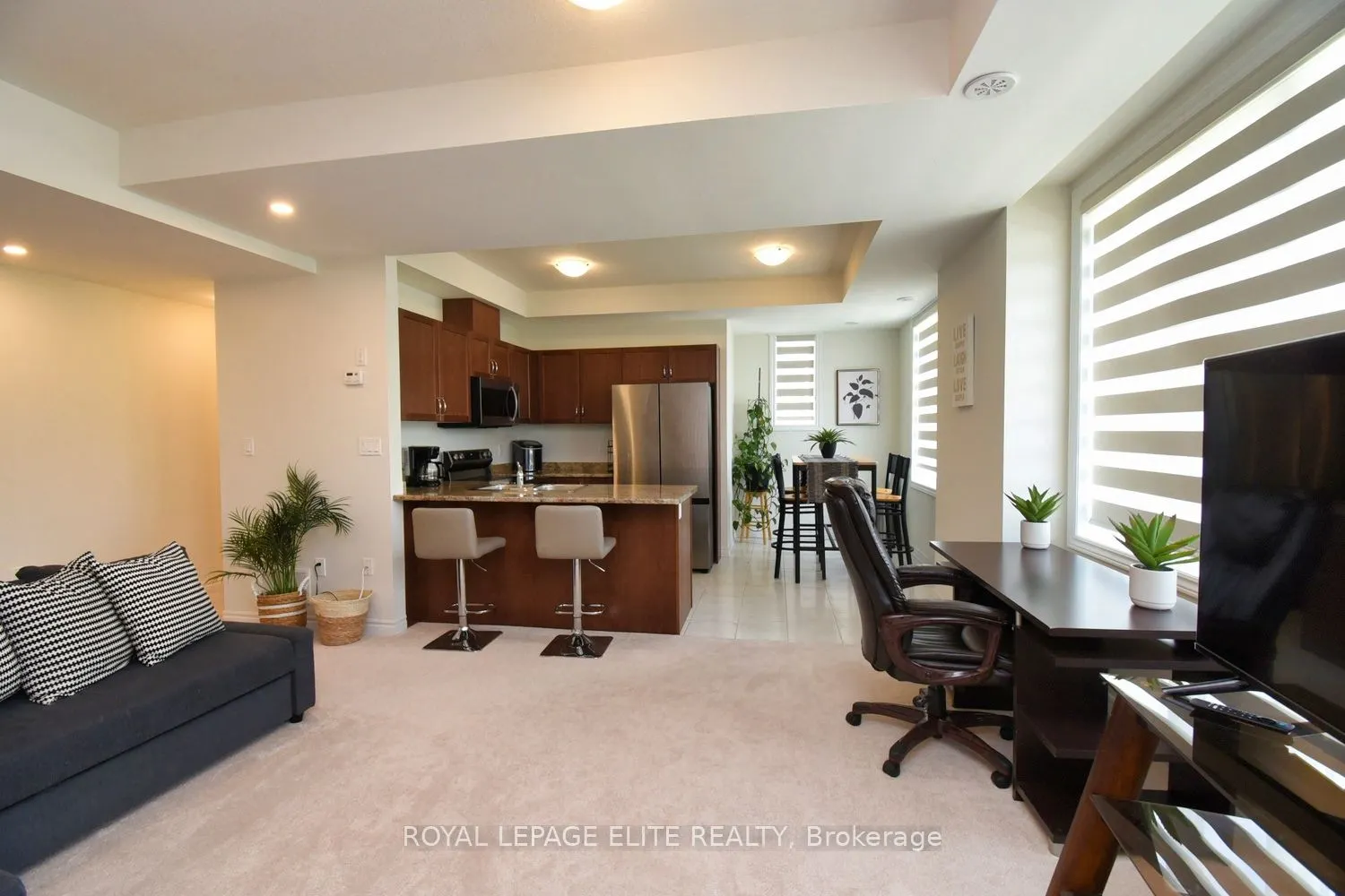 383 DUNDAS Street E, #69