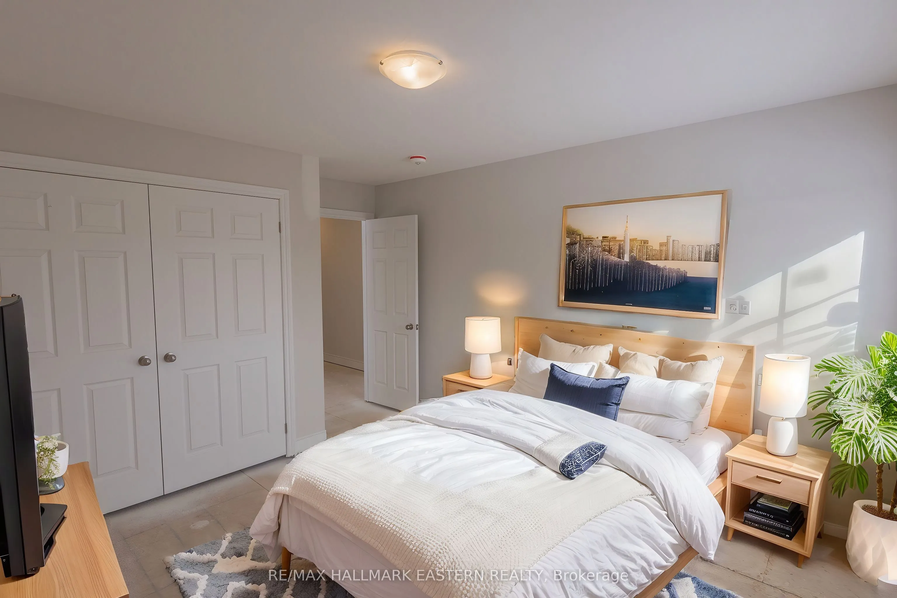 35 COLDBROOK Drive