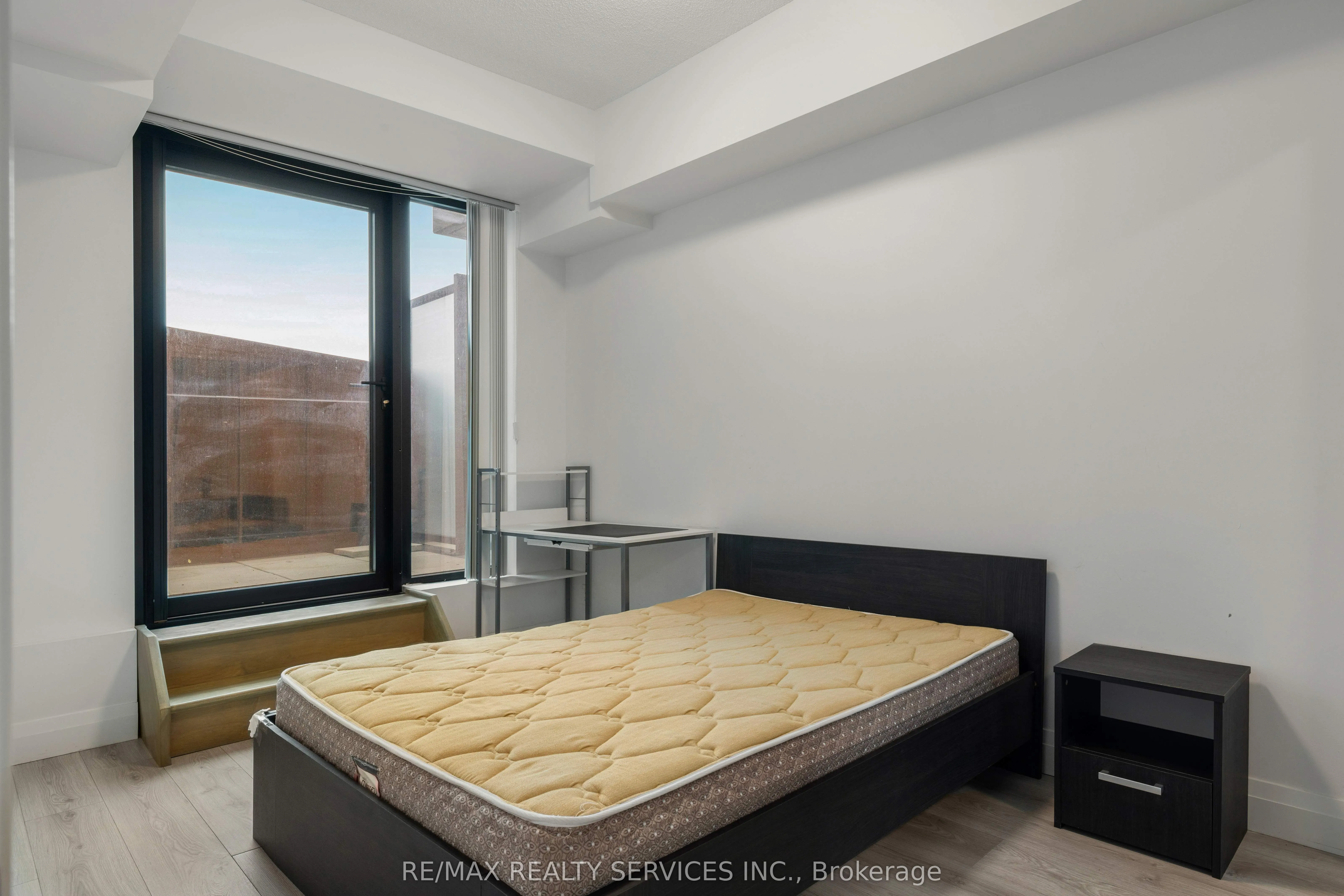 652 Princess Street, #522