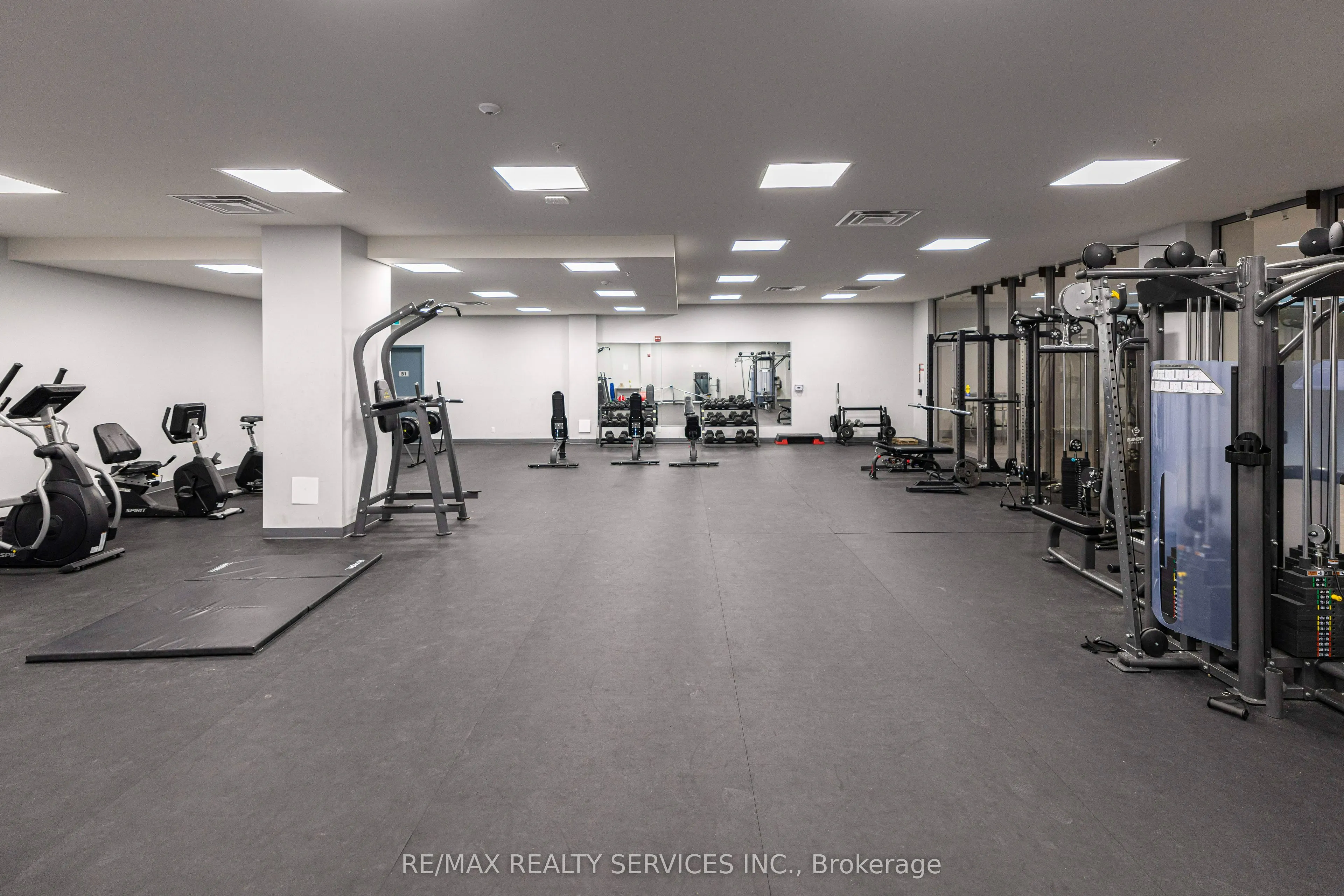 652 Princess Street, #522