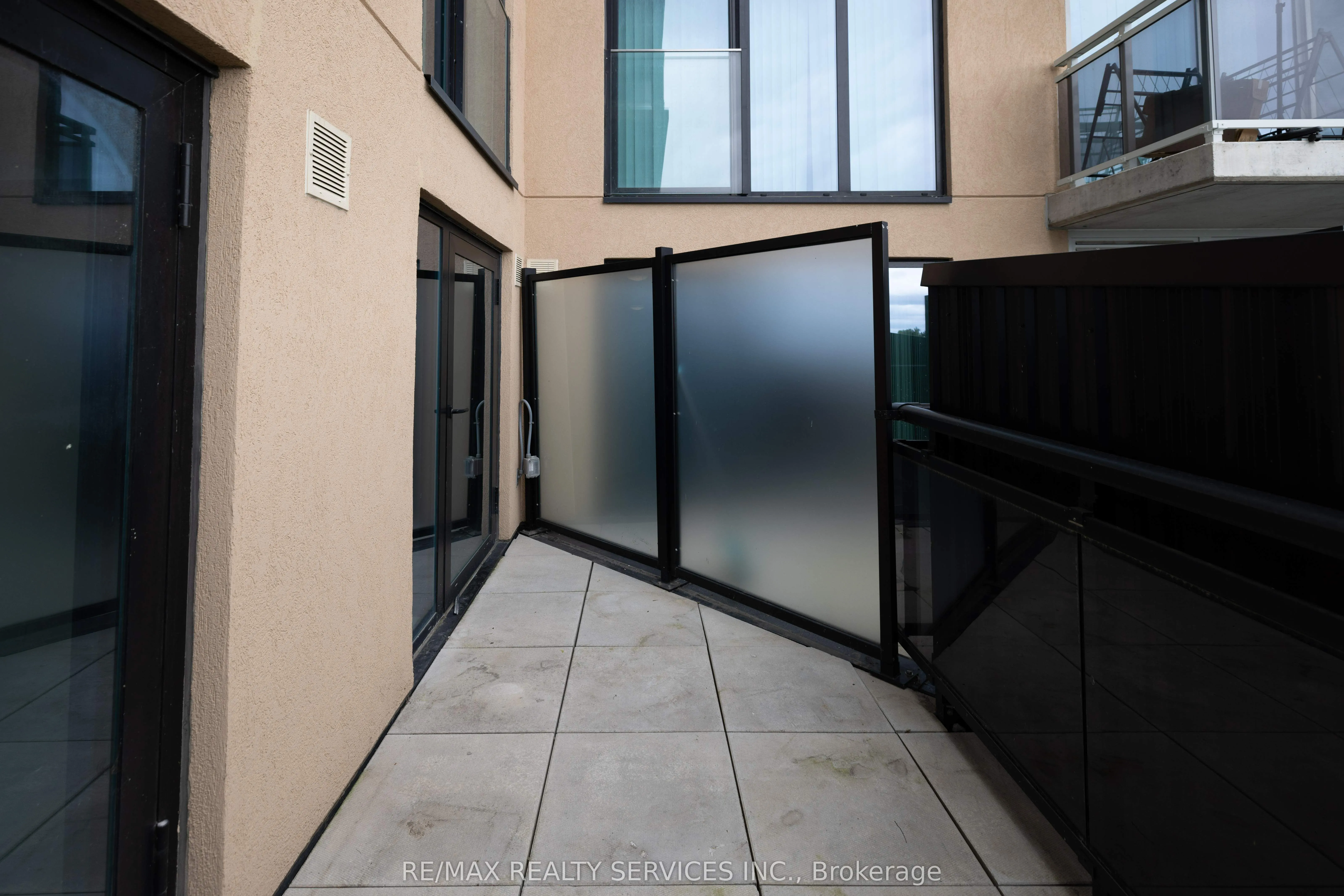 652 Princess Street, #522