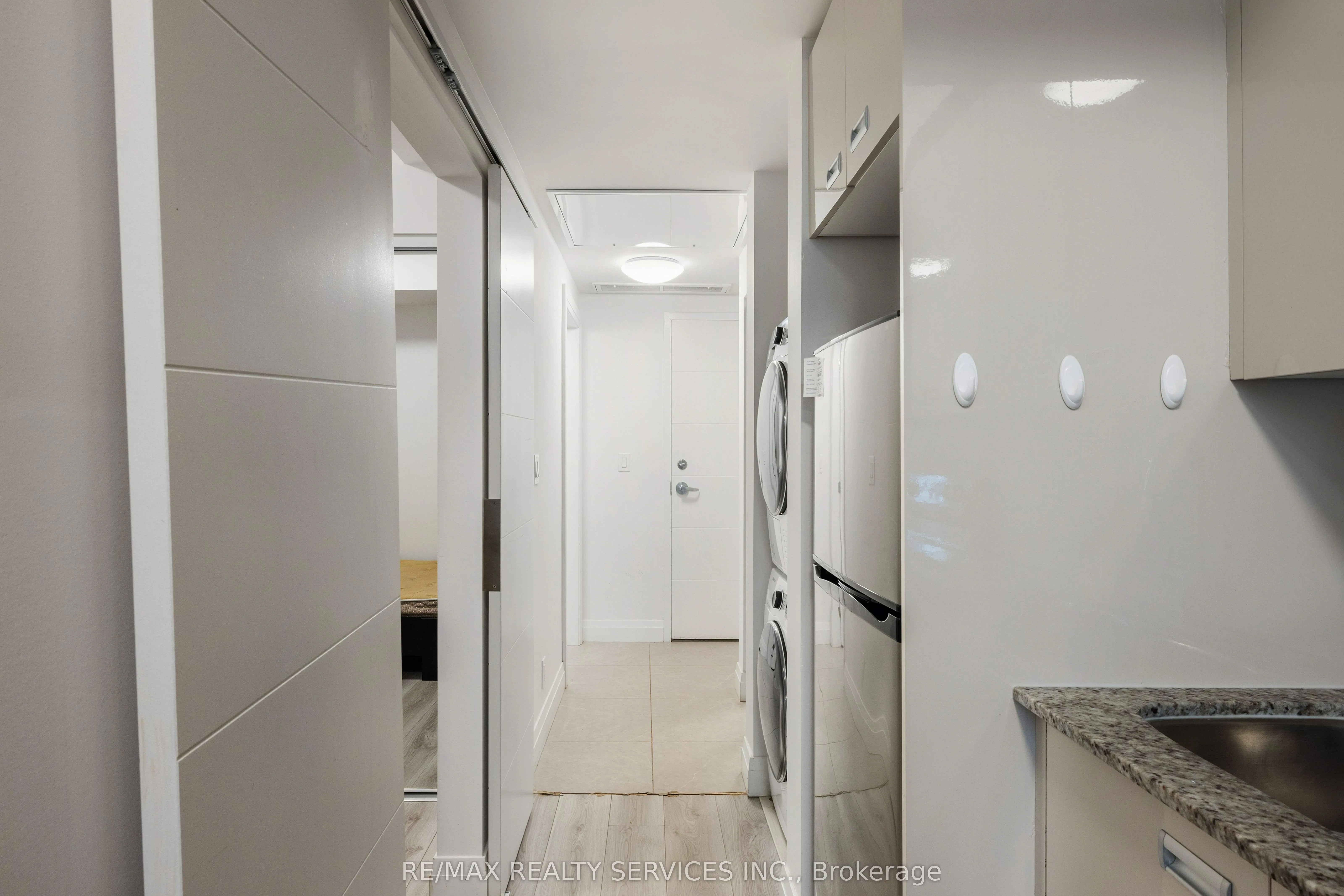 652 Princess Street, #522