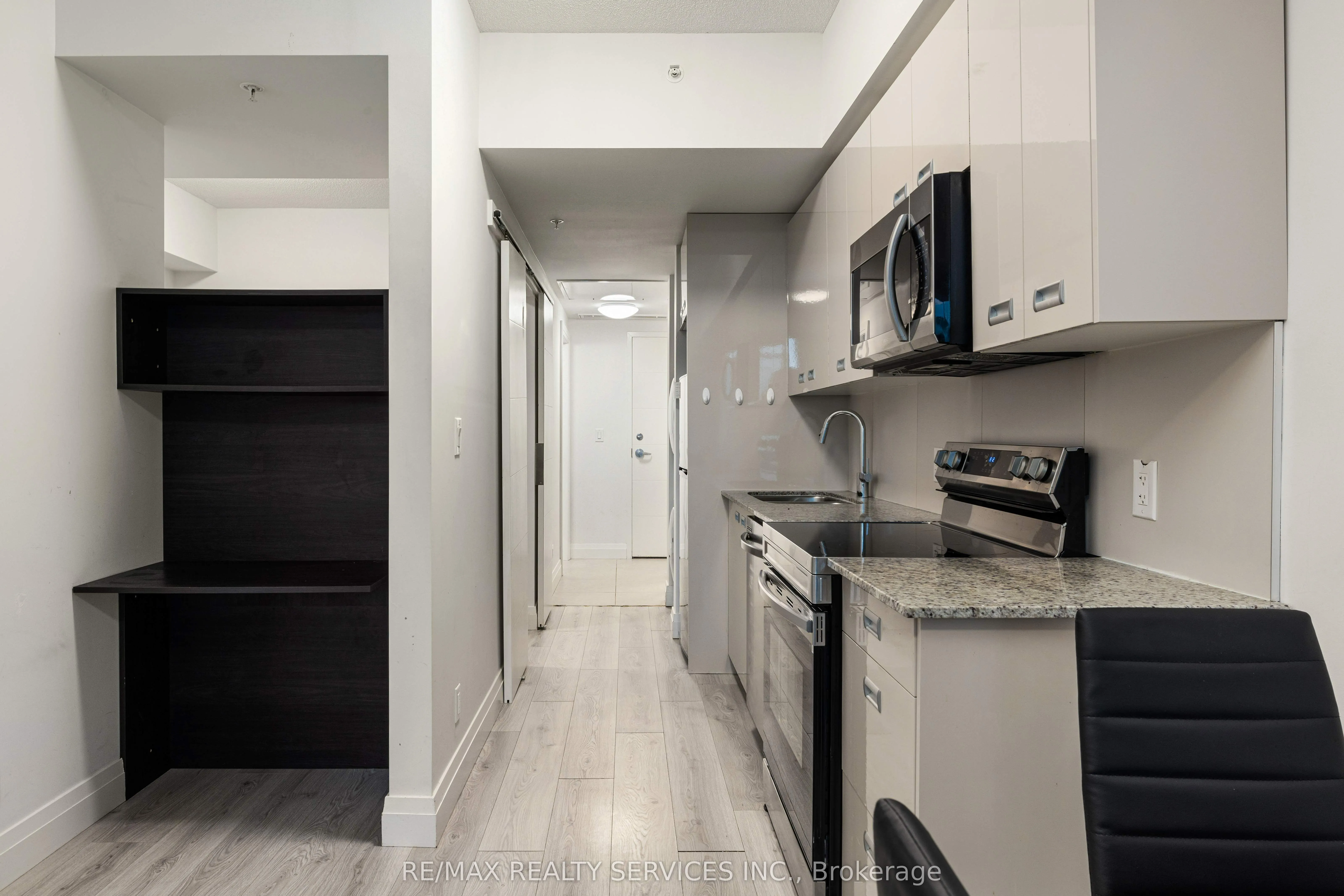 652 Princess Street, #522
