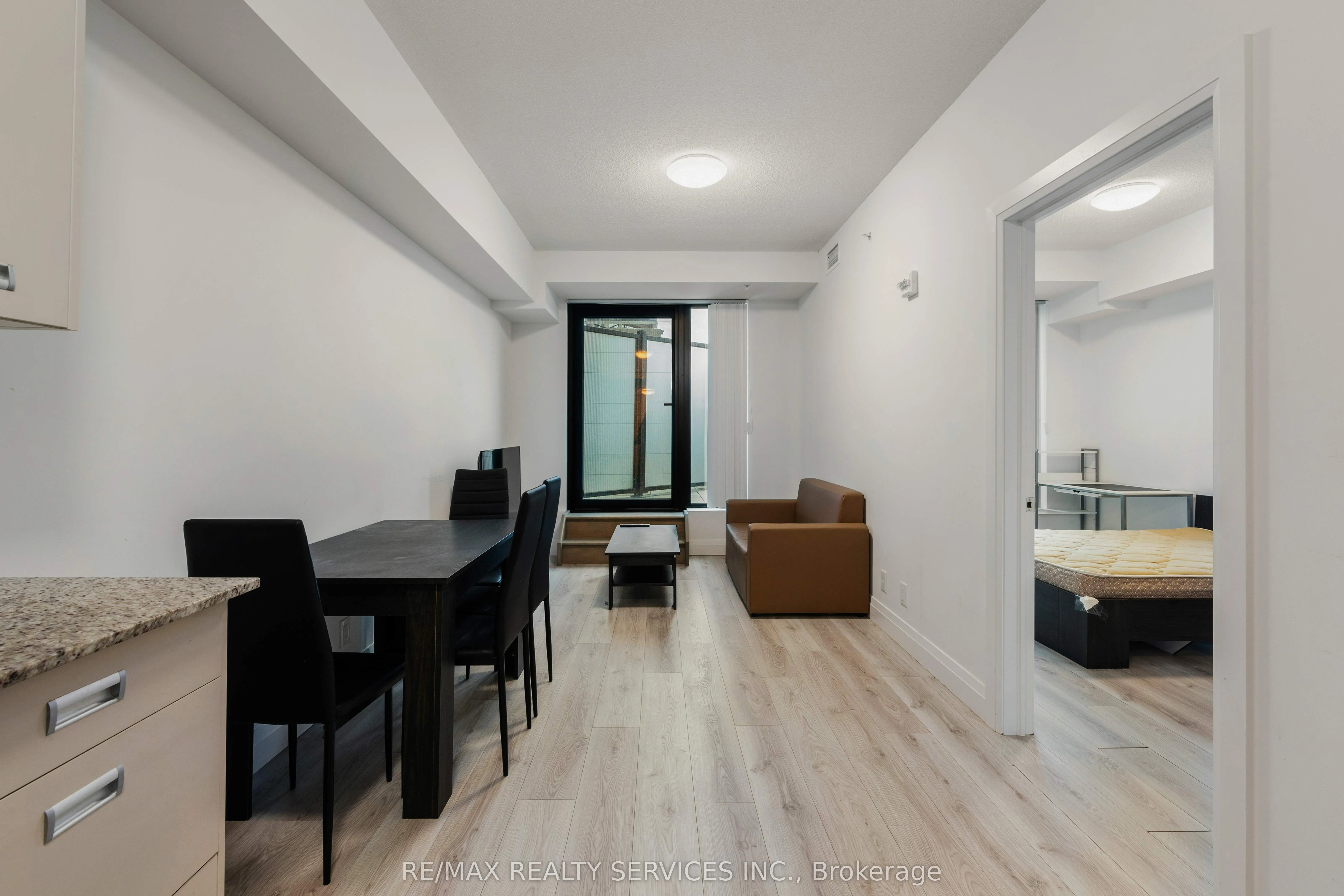 652 Princess Street, #522