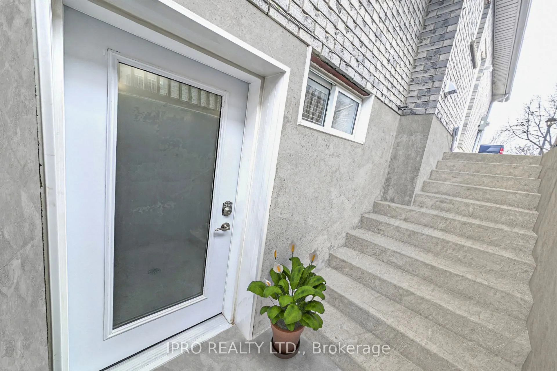 43 Wingfield Avenue, #Lower