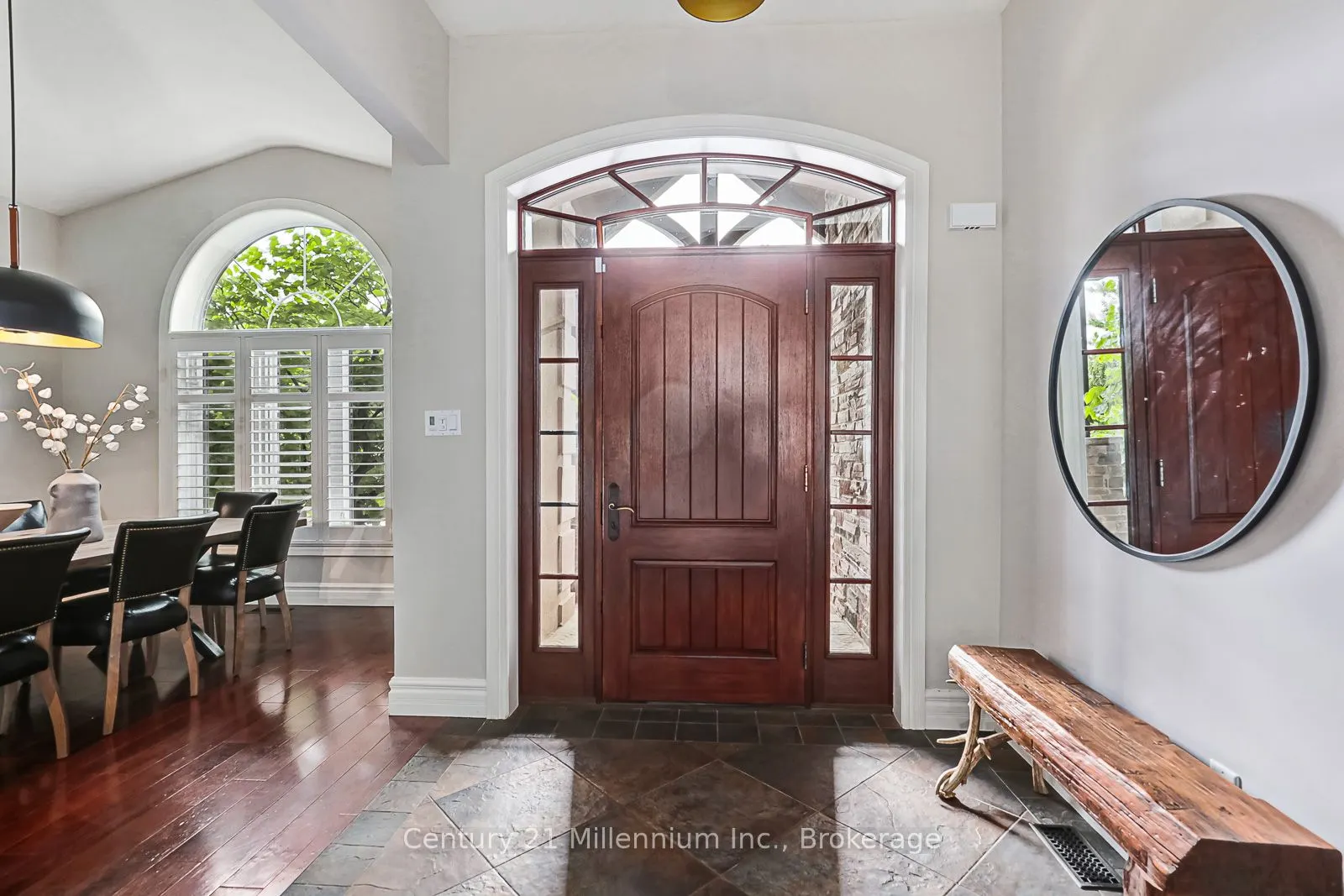 112 Cortina Crescent