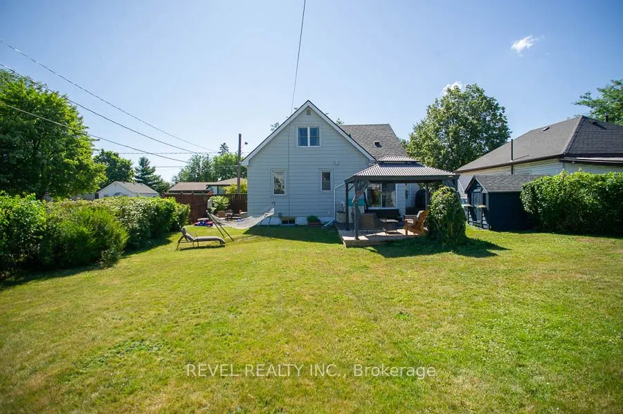 24 Hill Avenue