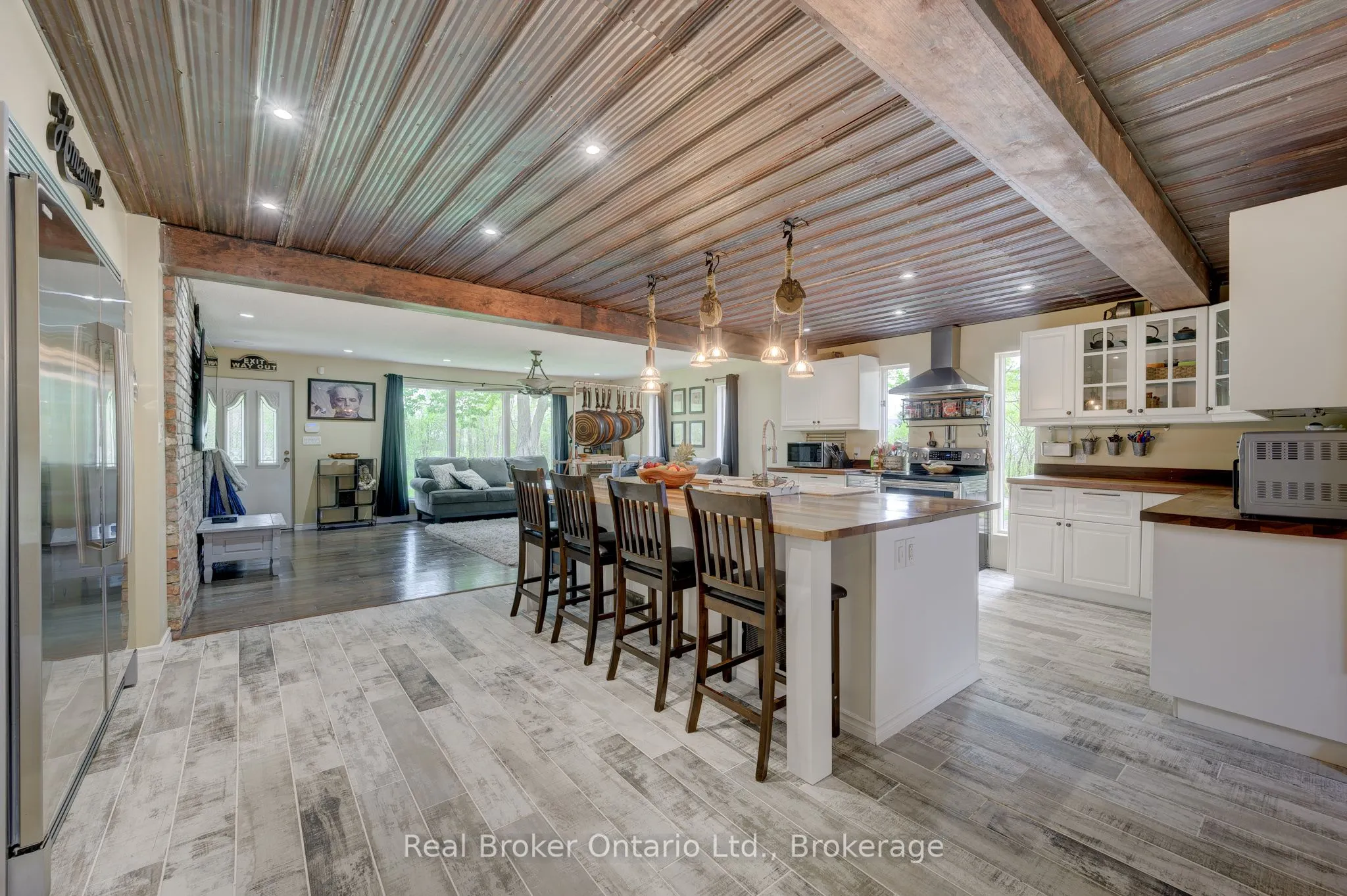2859 Dominion Road