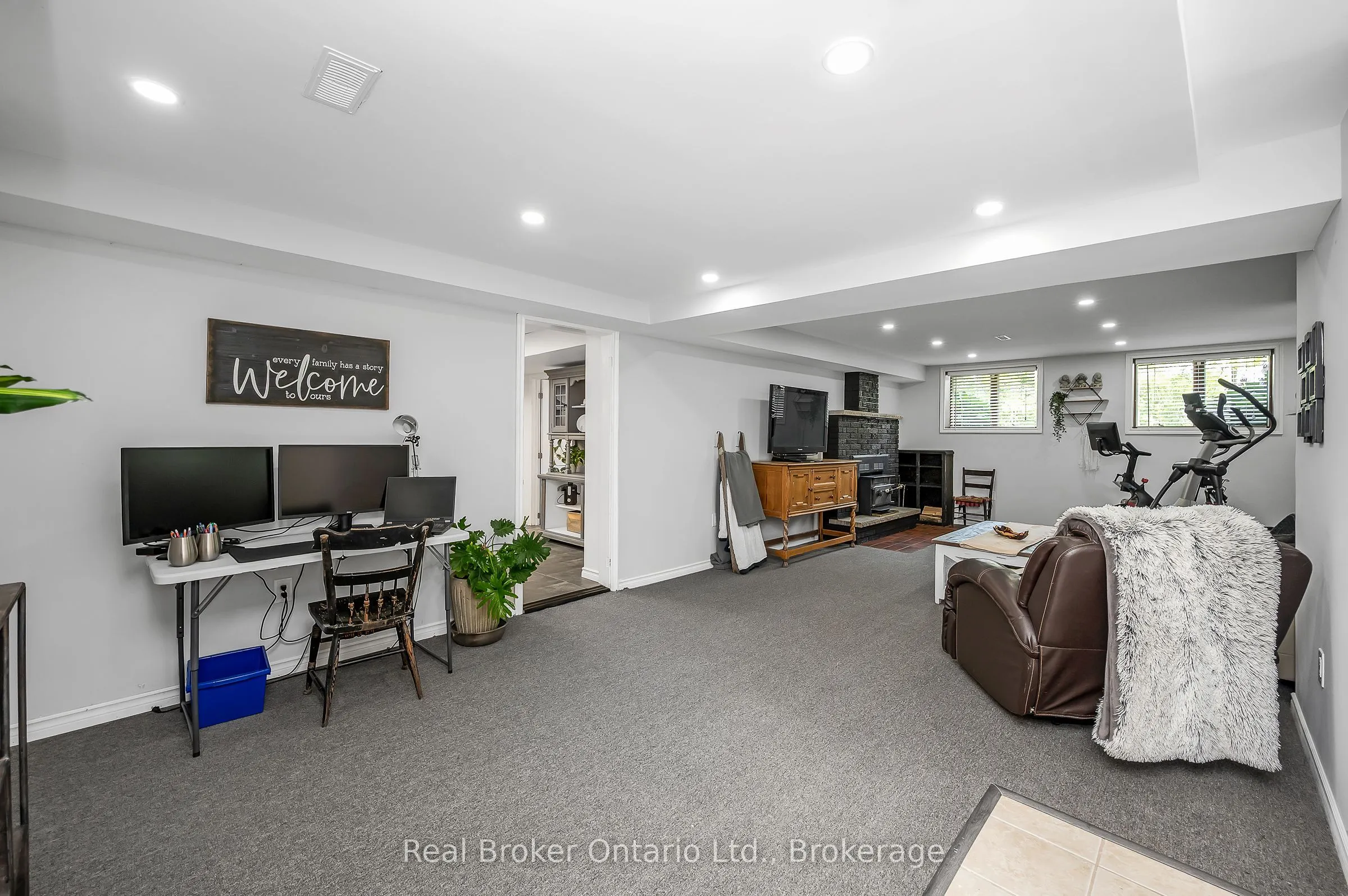 2859 Dominion Road