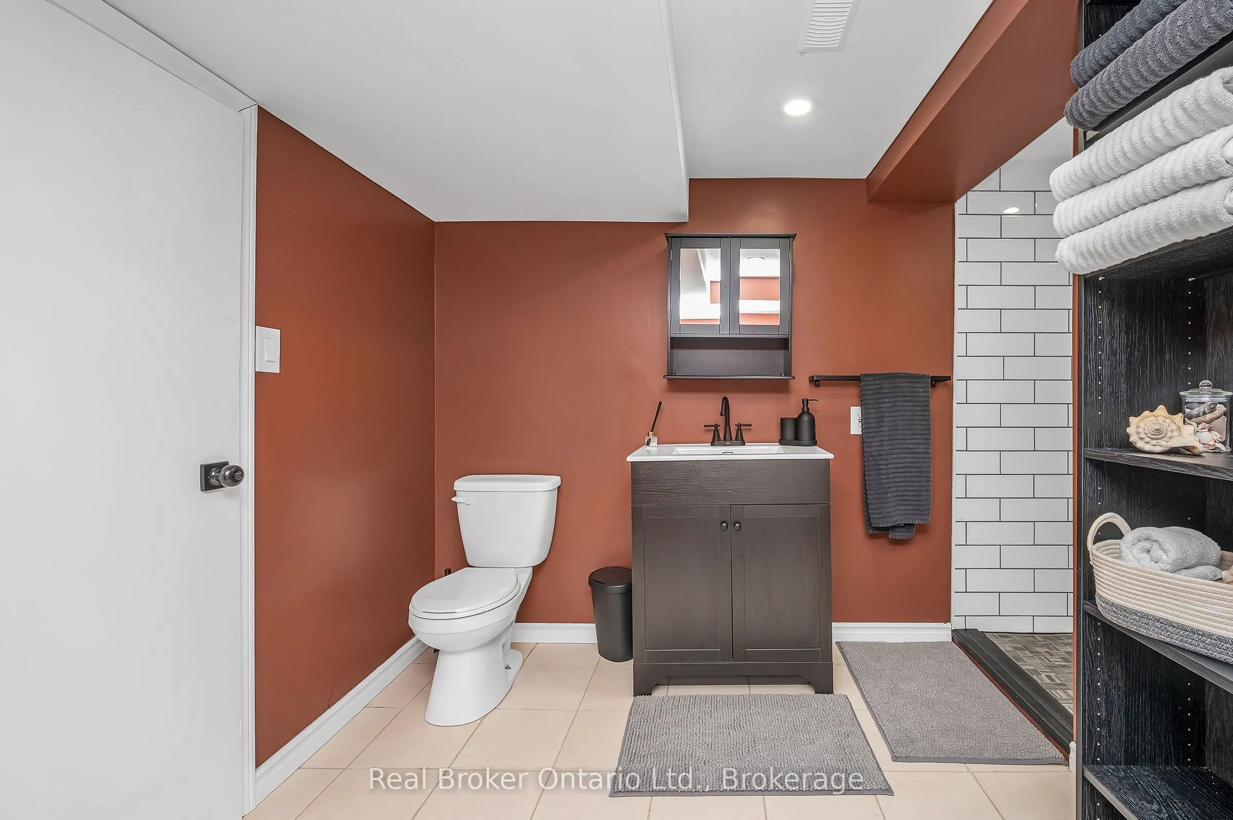 2859 Dominion Road