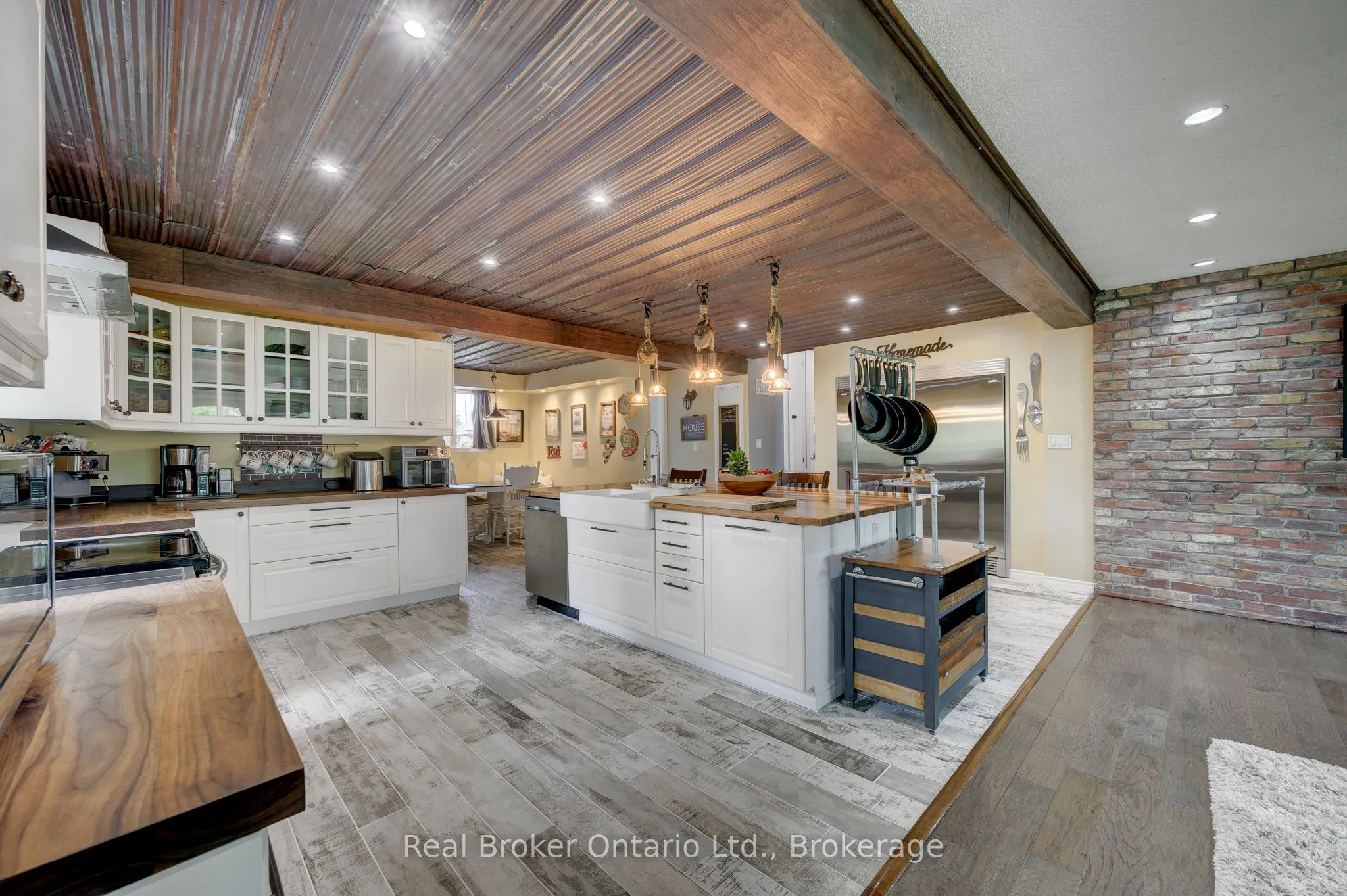 2859 Dominion Road