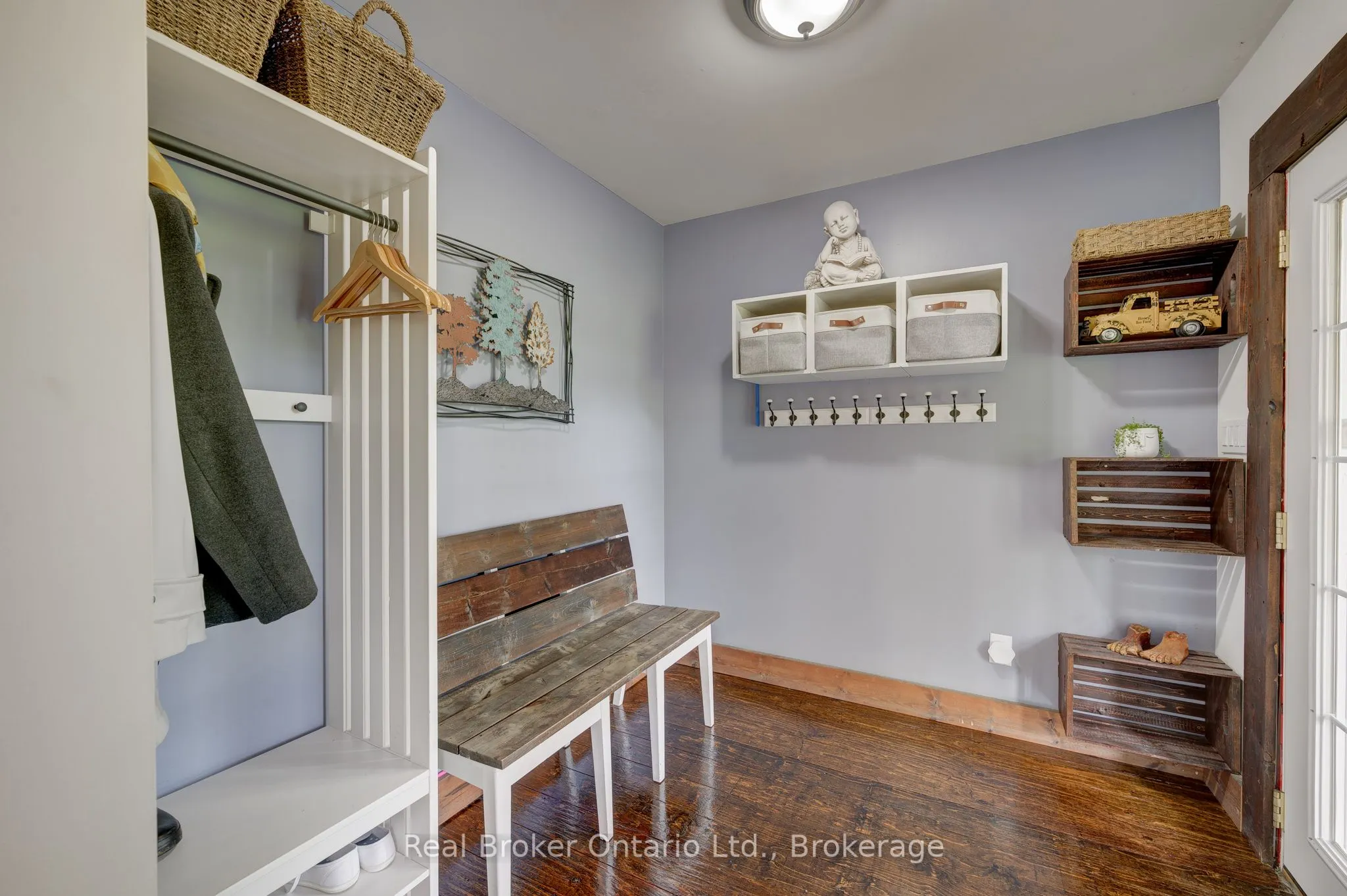 2859 Dominion Road