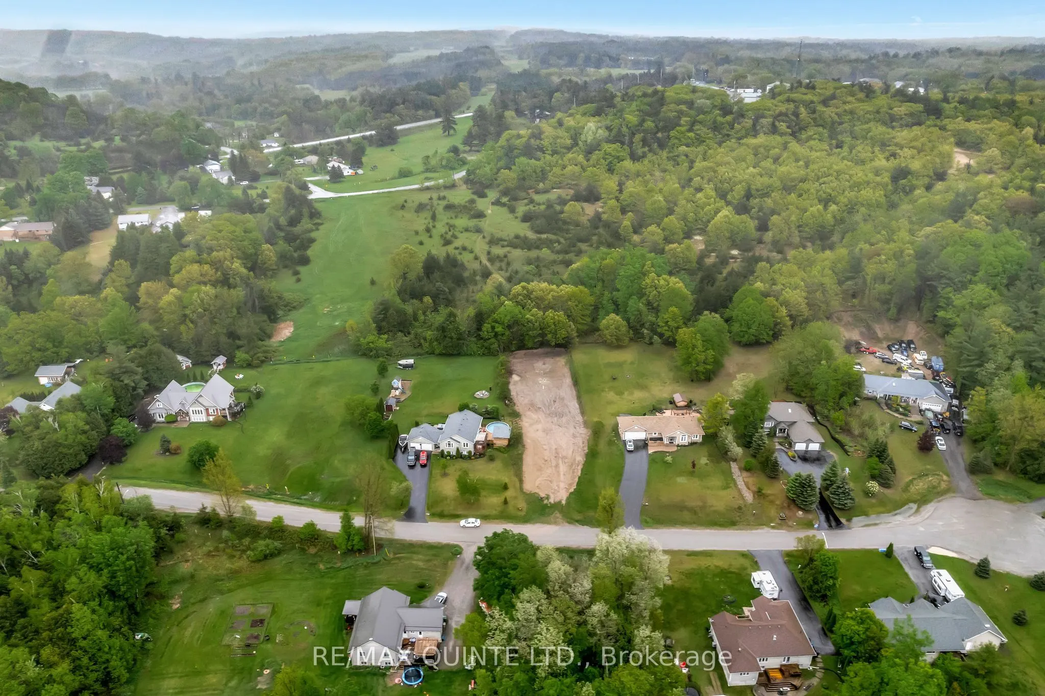 43 DEERFIELD Drive