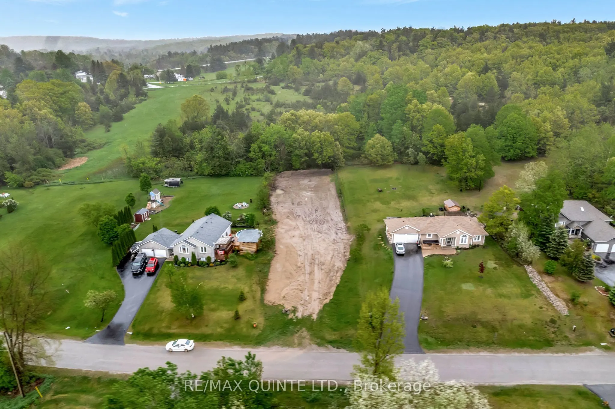 43 DEERFIELD Drive