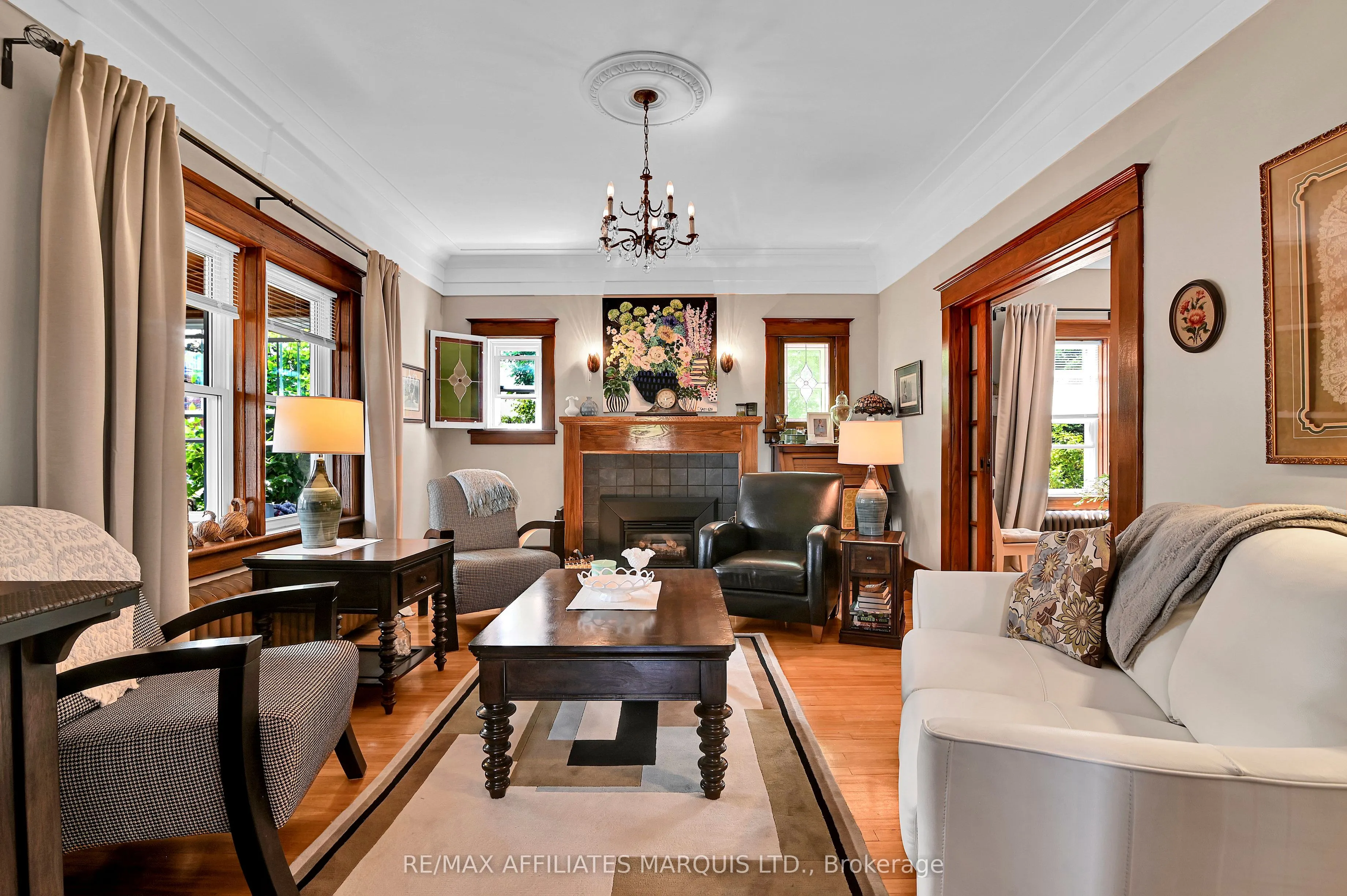 123 Fifth Street E