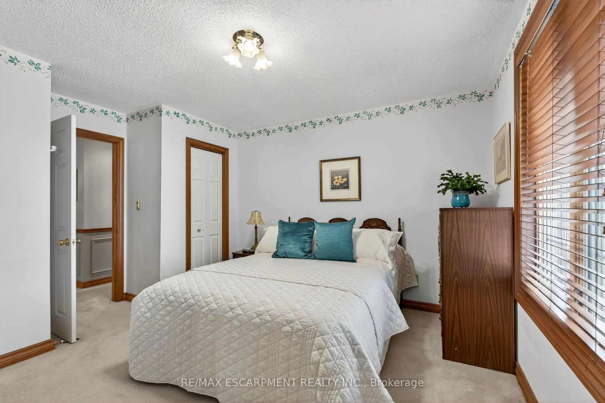 64 Summerdale Place