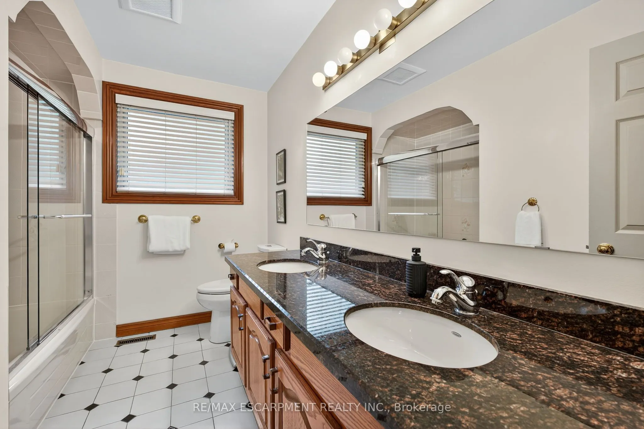 64 Summerdale Place