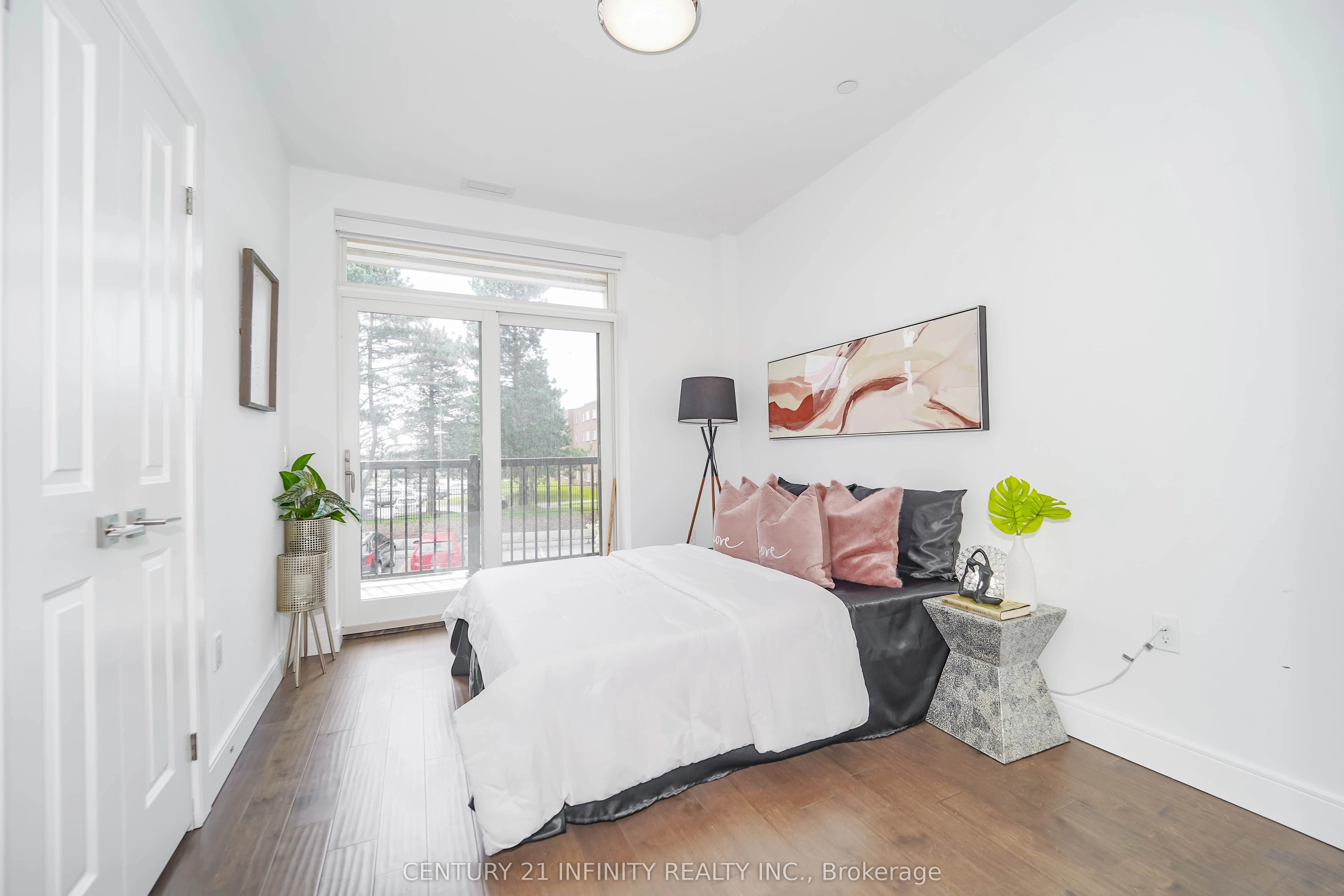 135 Orr Street, #101