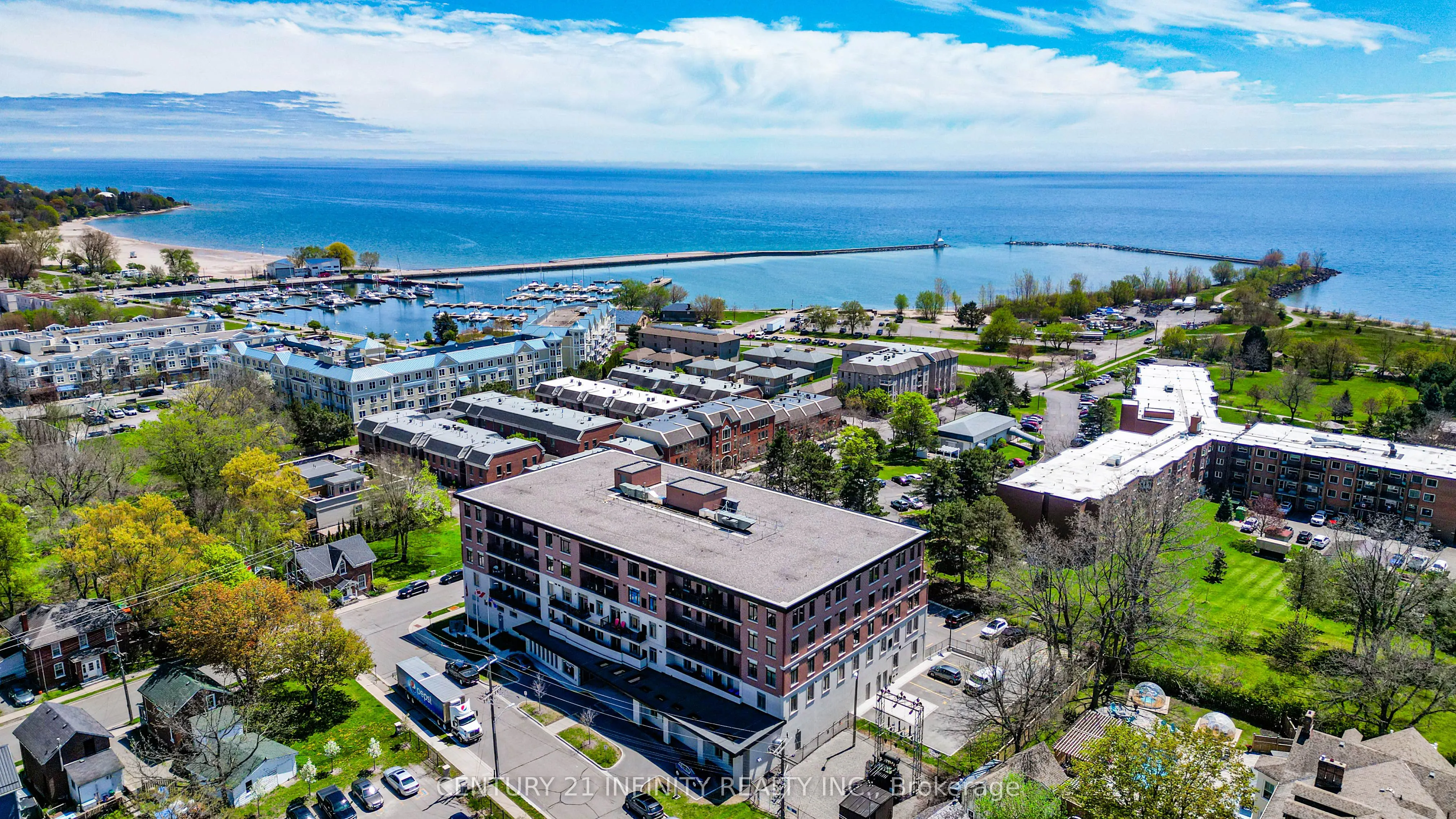 135 Orr Street, #101