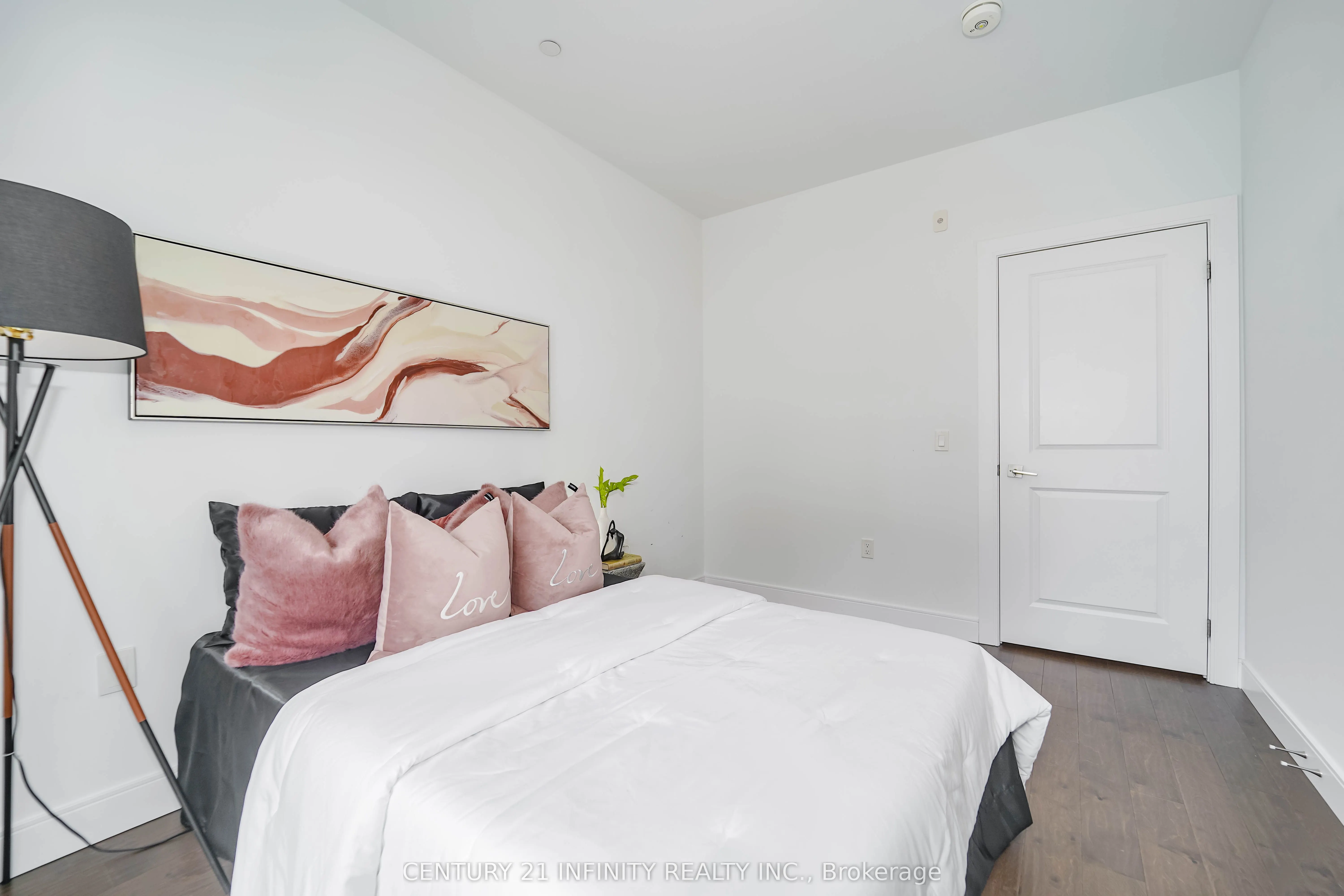 135 Orr Street, #101