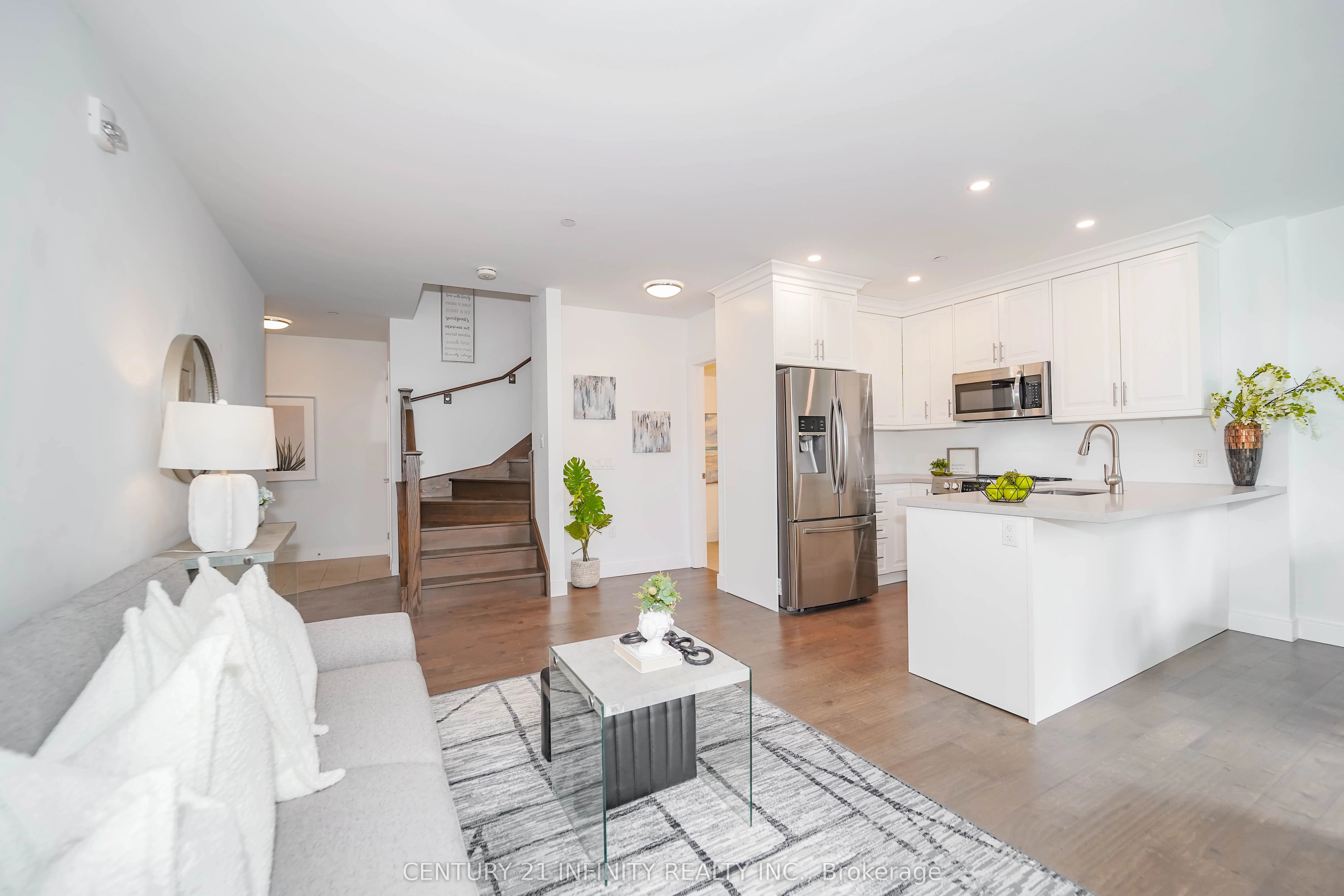 135 Orr Street, #101