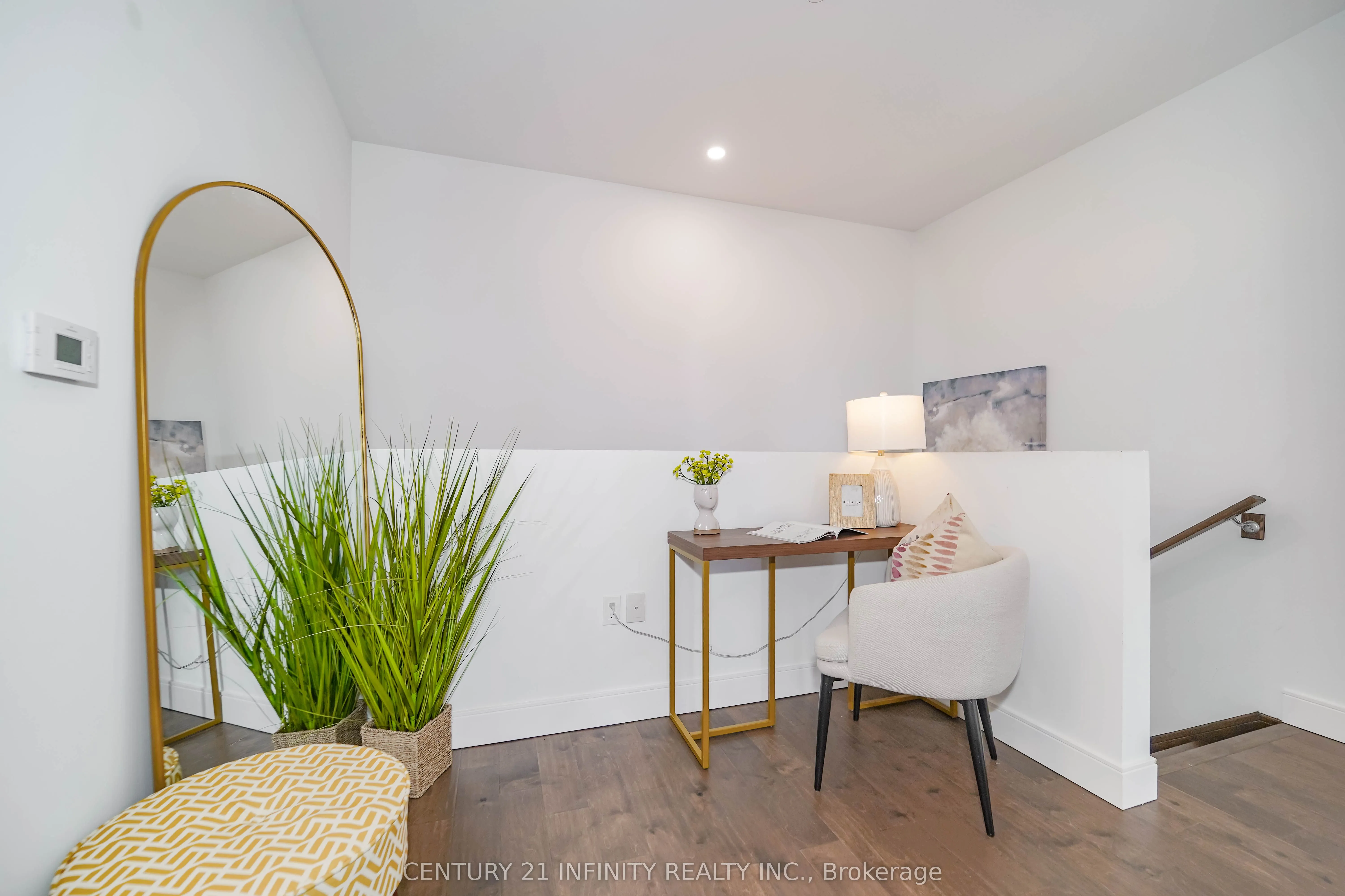 135 Orr Street, #101