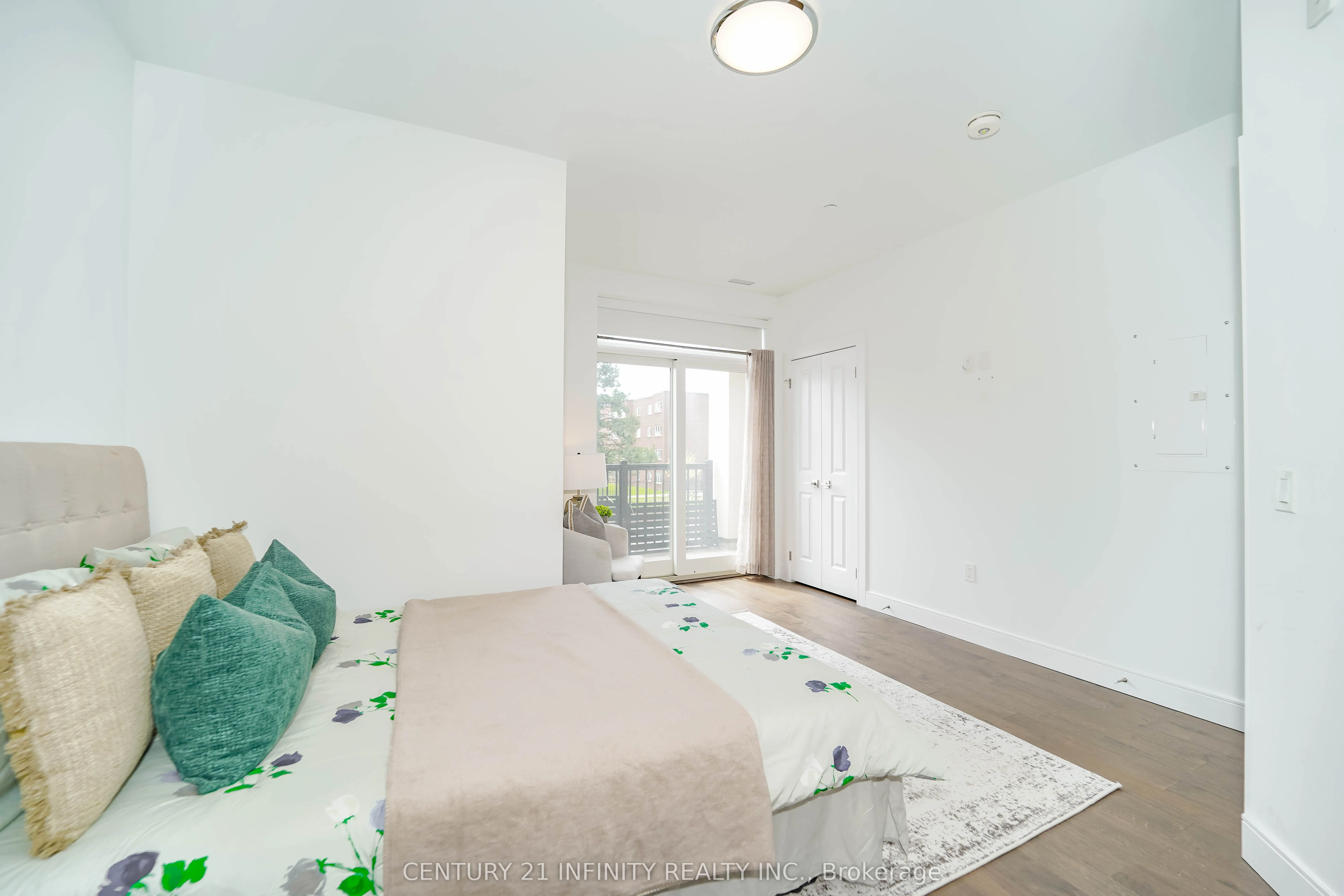 135 Orr Street, #101