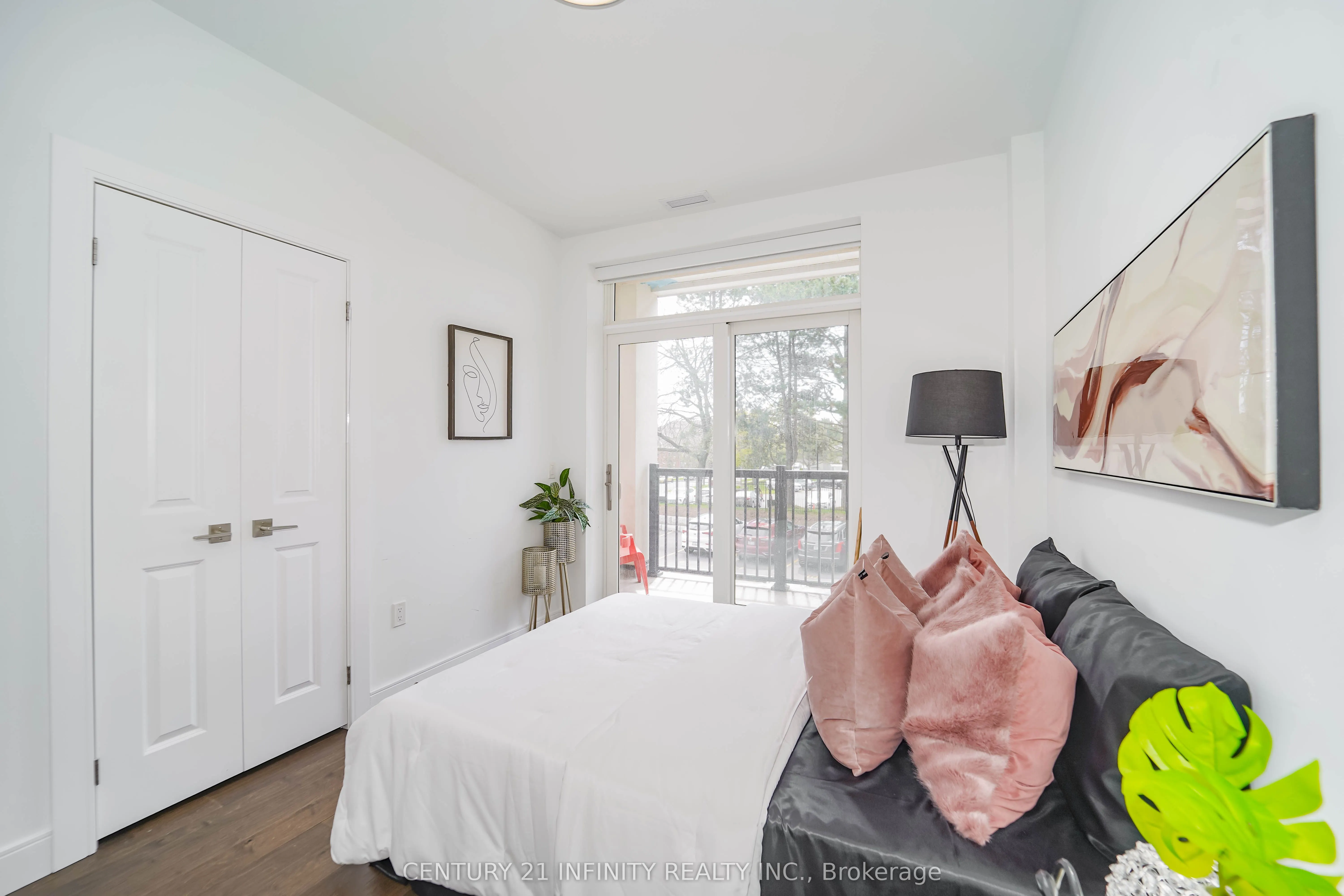 135 Orr Street, #101