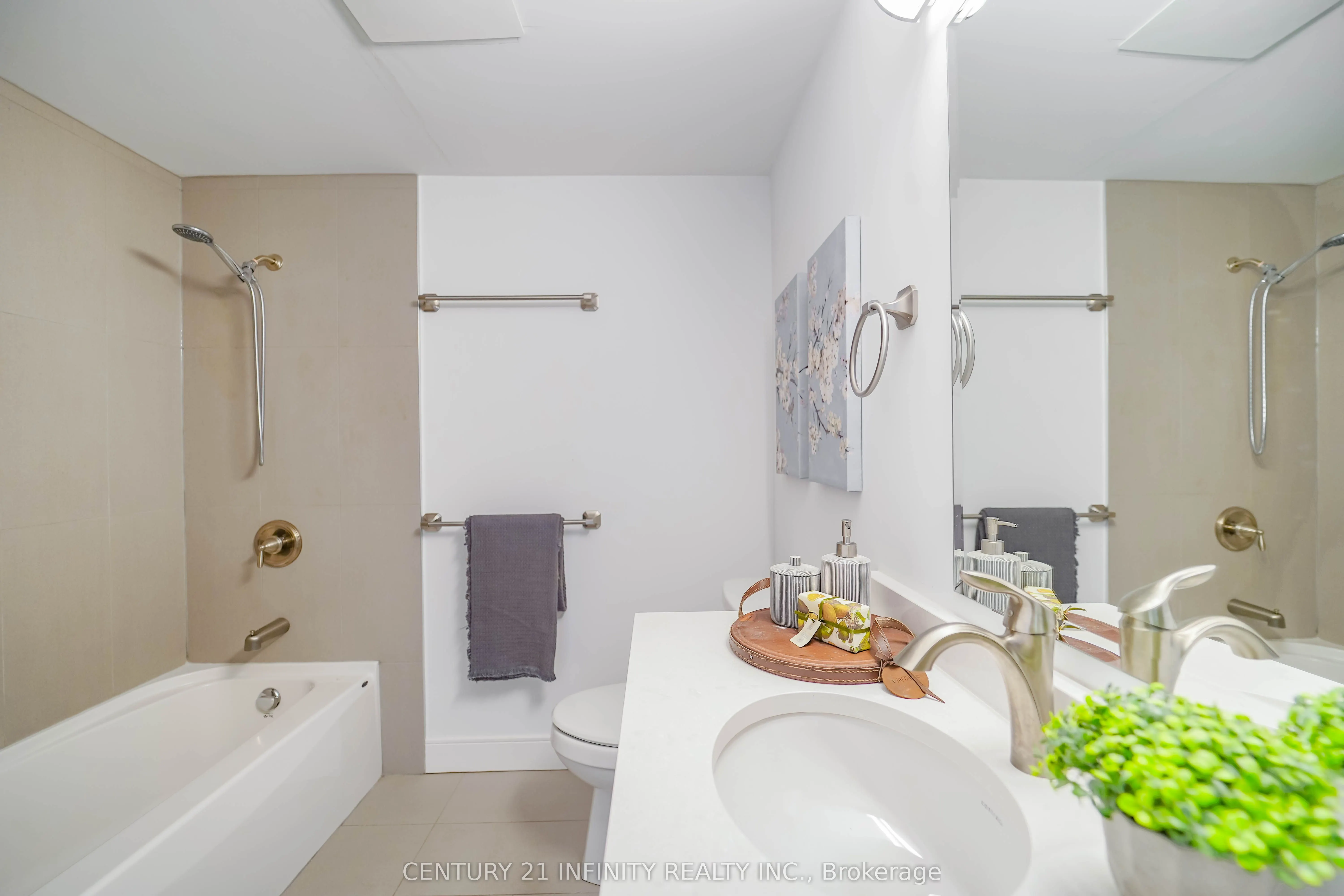 135 Orr Street, #101