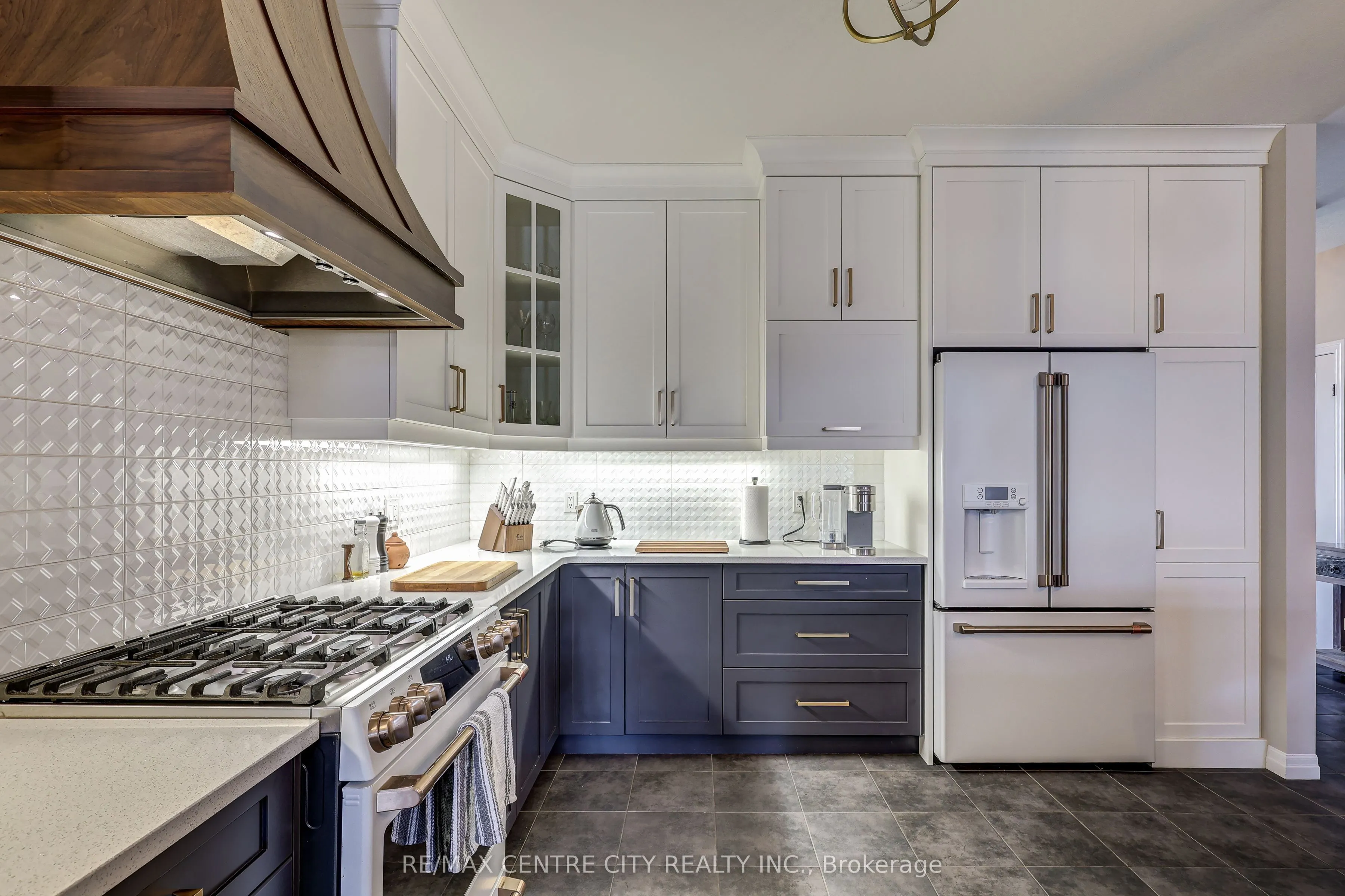 41 Honey Bend