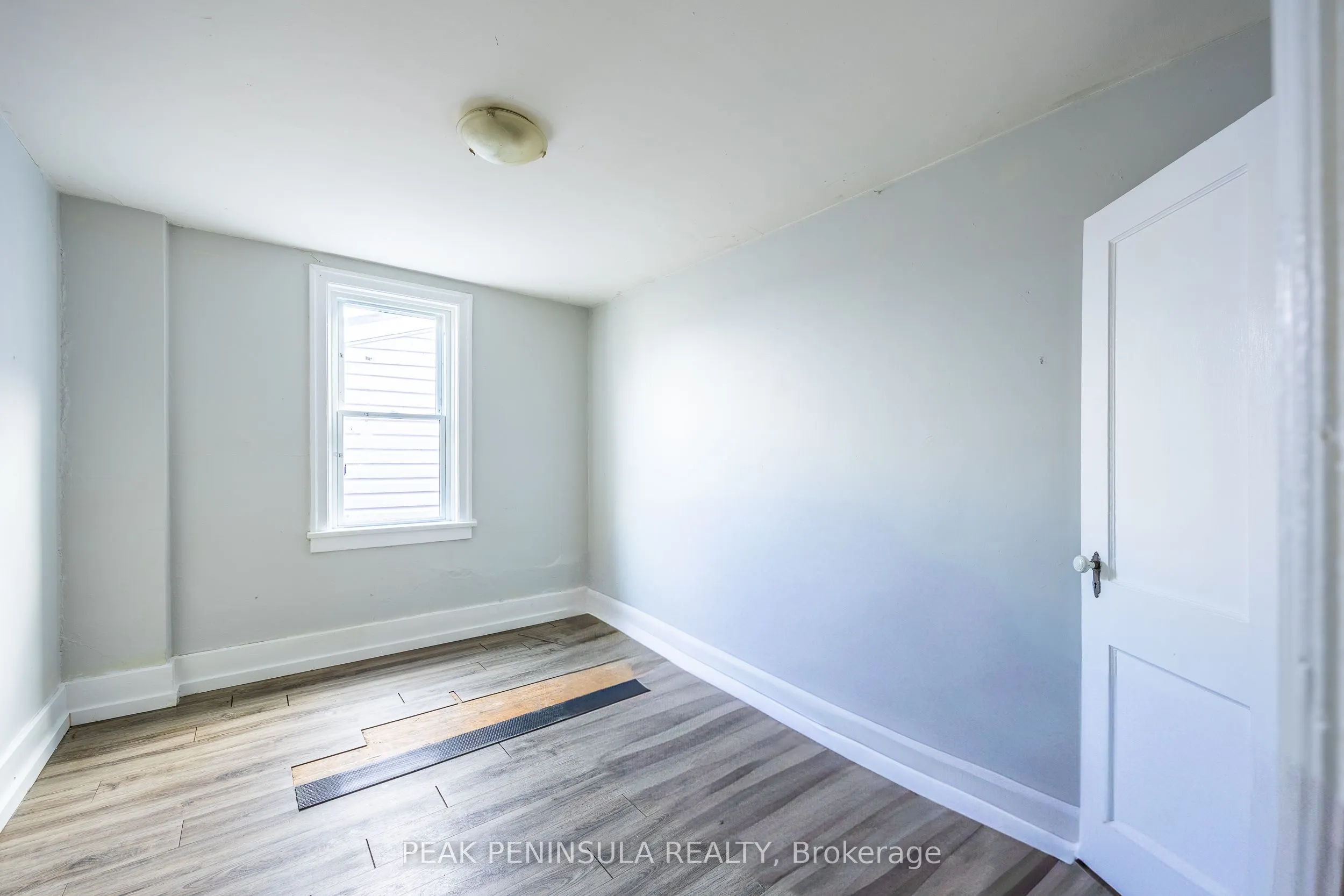 31 Water Street, #201