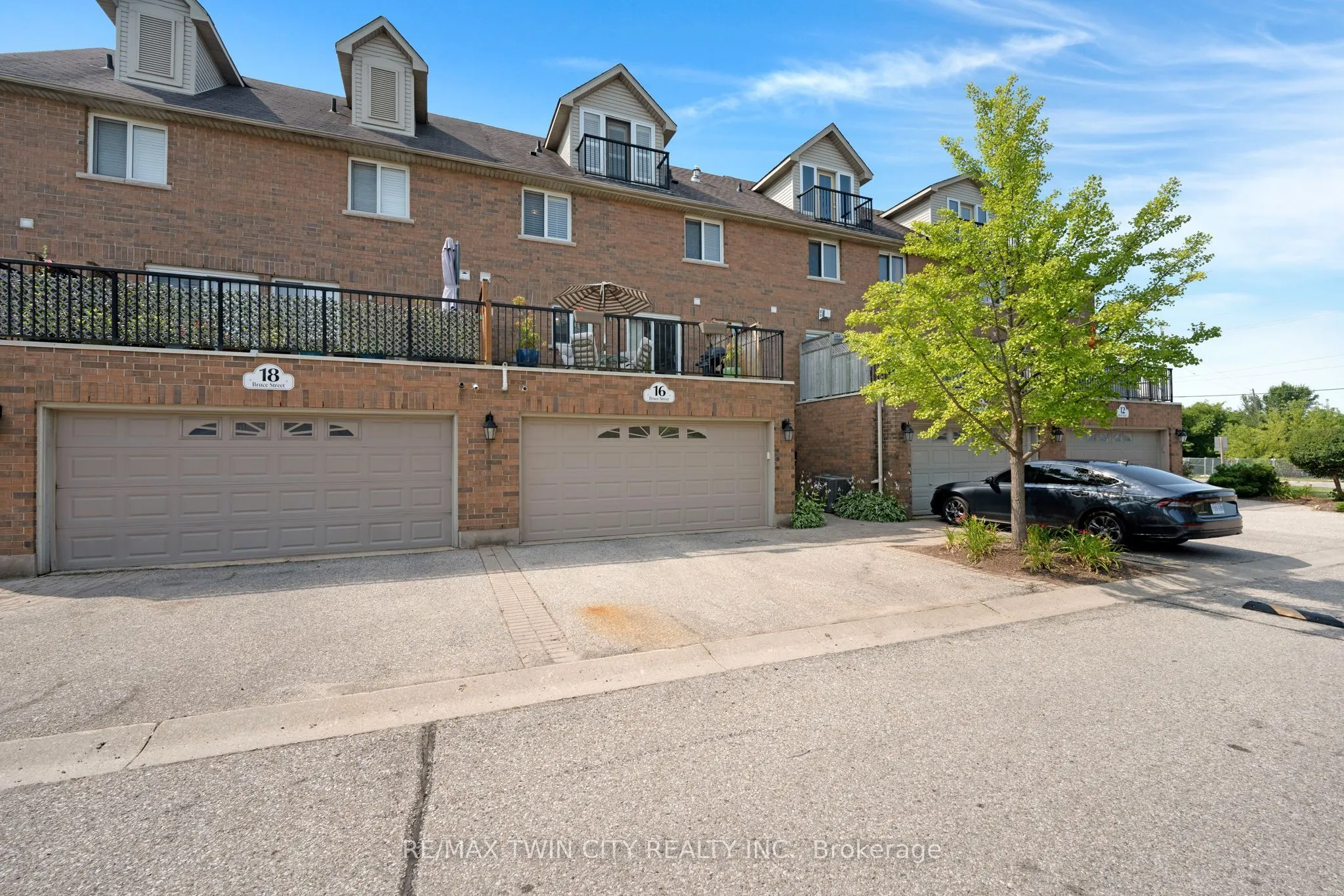 16 Bruce Street, #19