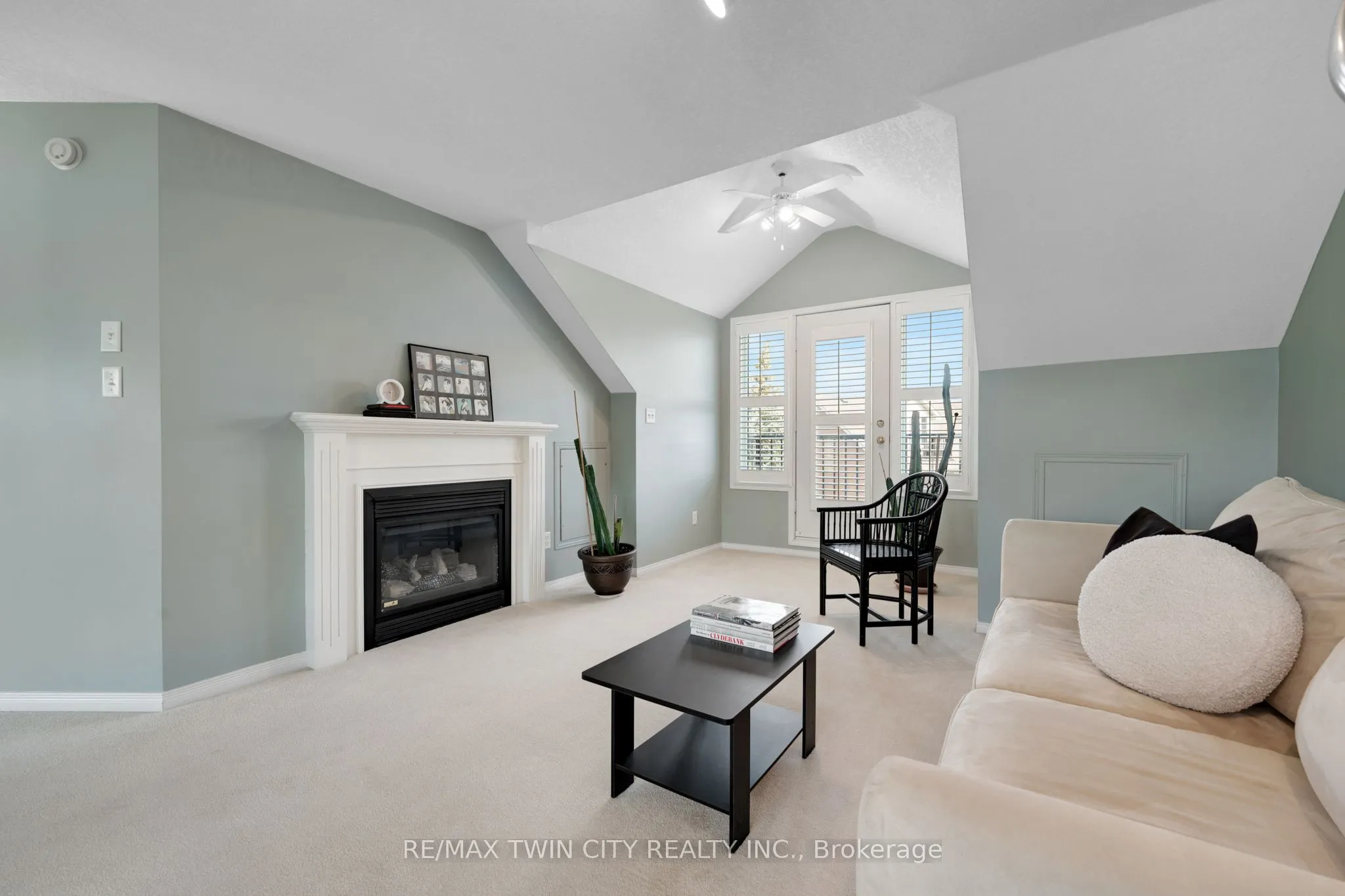 16 Bruce Street, #19
