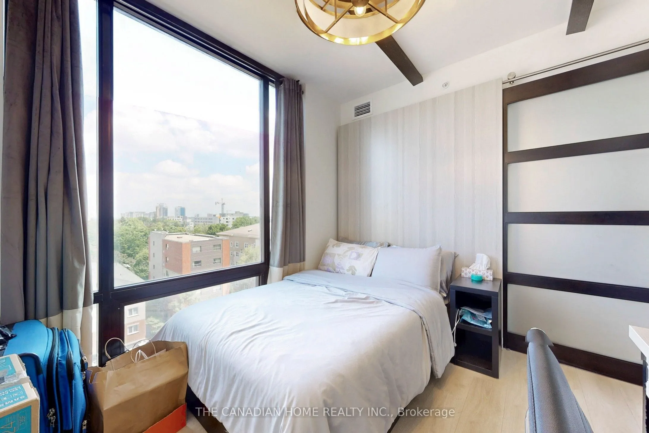 145 COLUMBIA Street W, #909