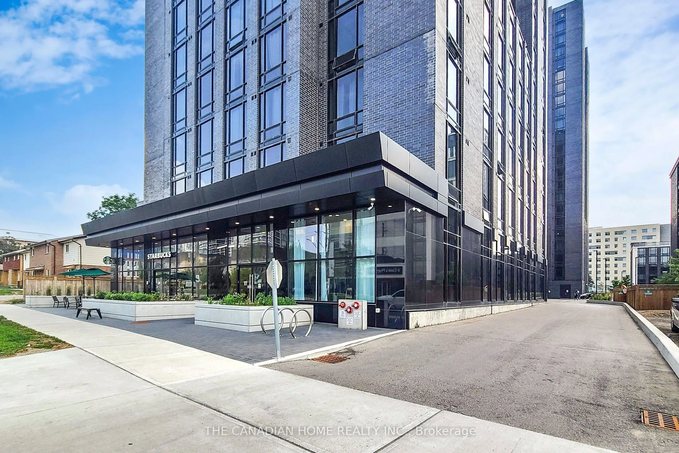 145 COLUMBIA Street W, #909