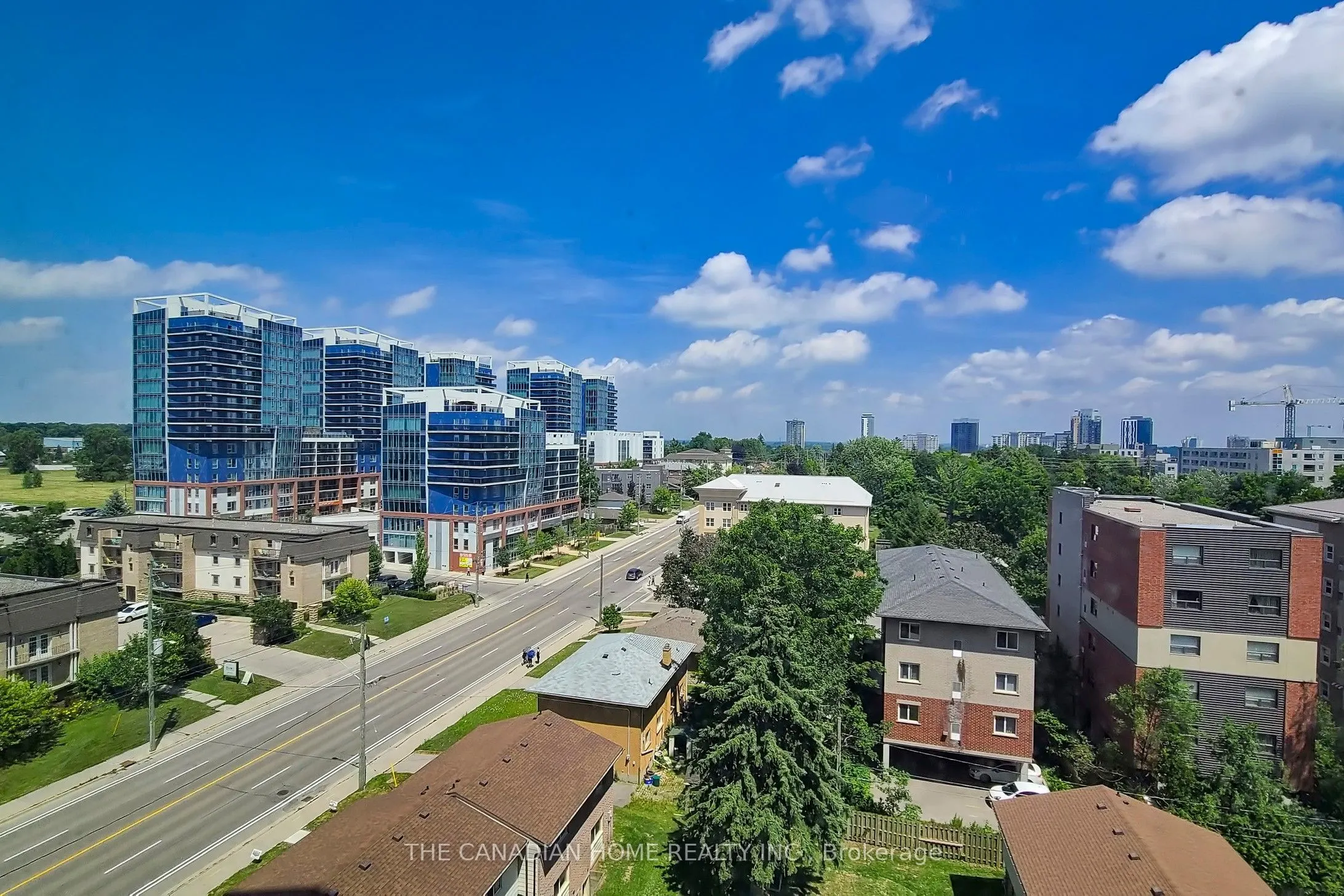 145 COLUMBIA Street W, #909