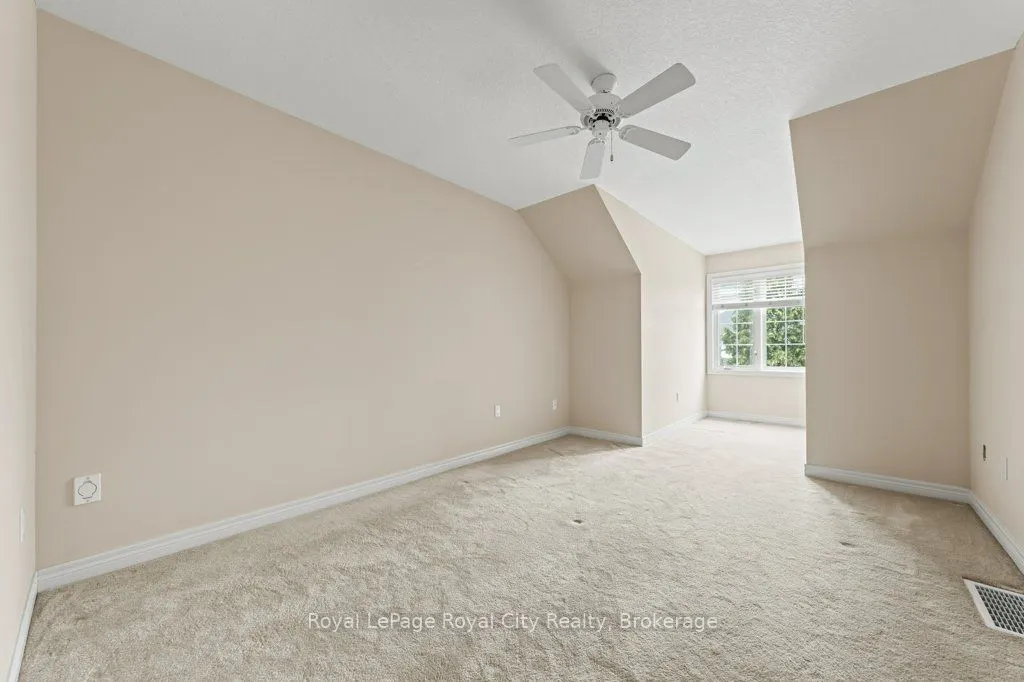 119 McArthur Crescent