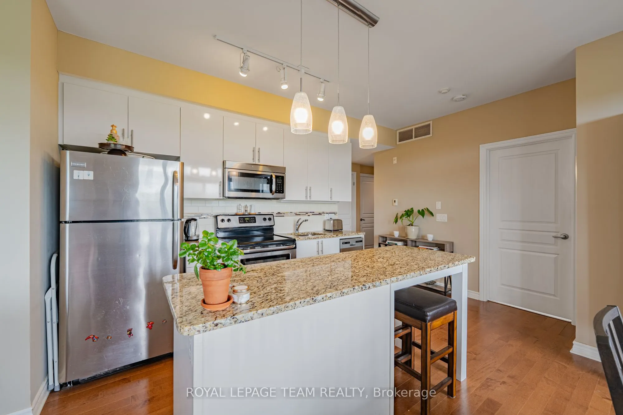 805 Beauparc Private, #304