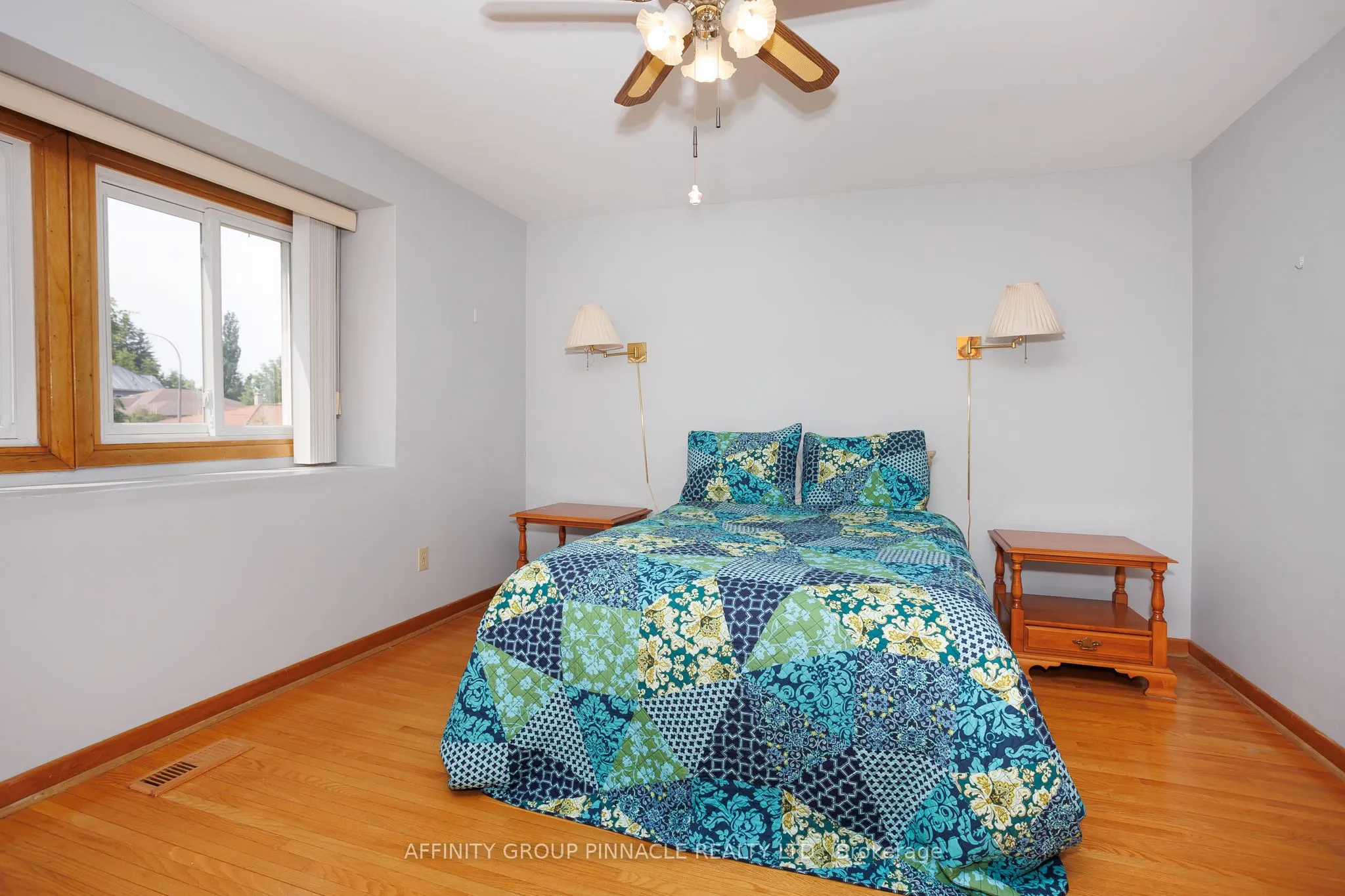 573 Saugeen Crescent
