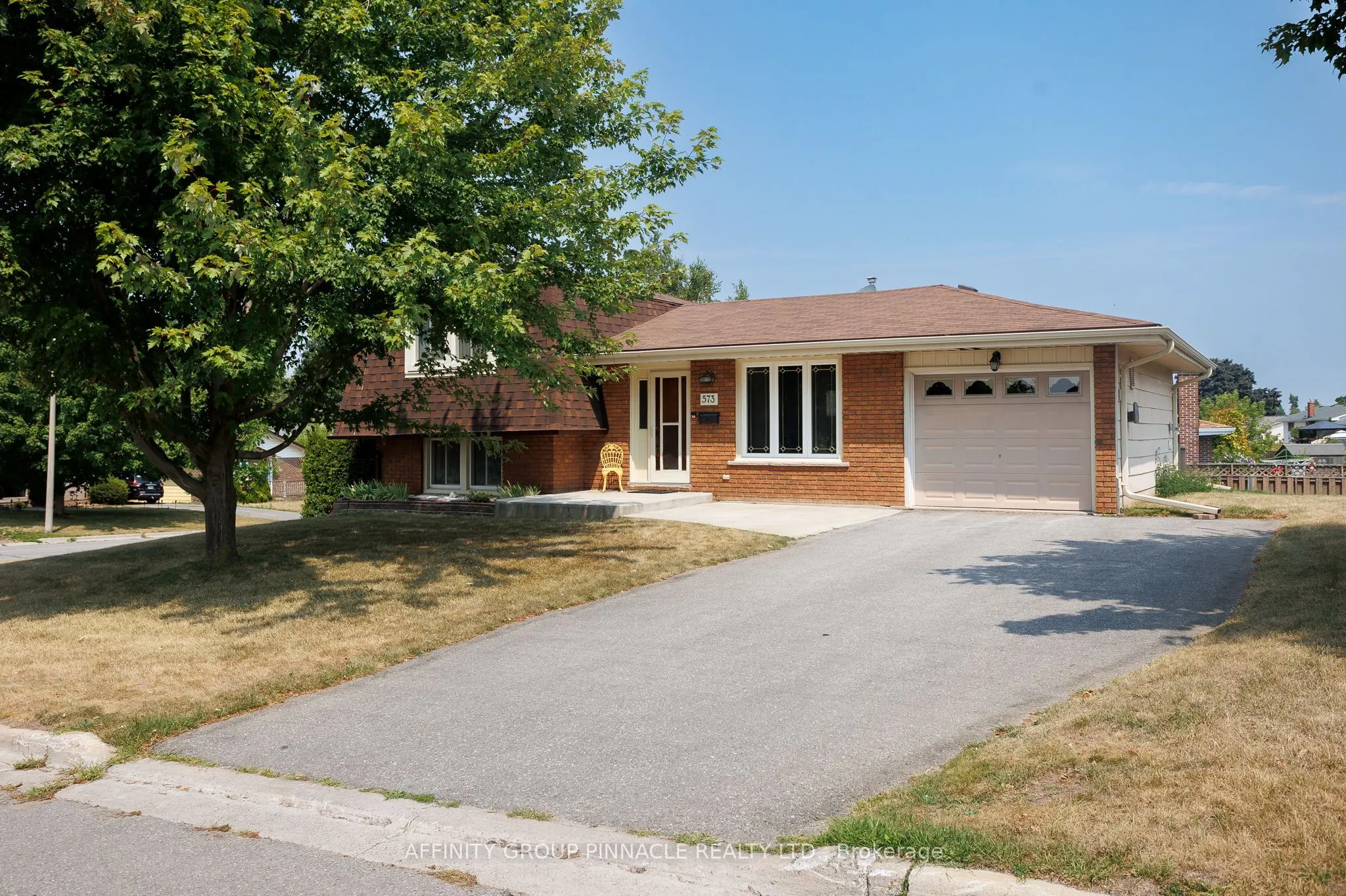 573 Saugeen Crescent